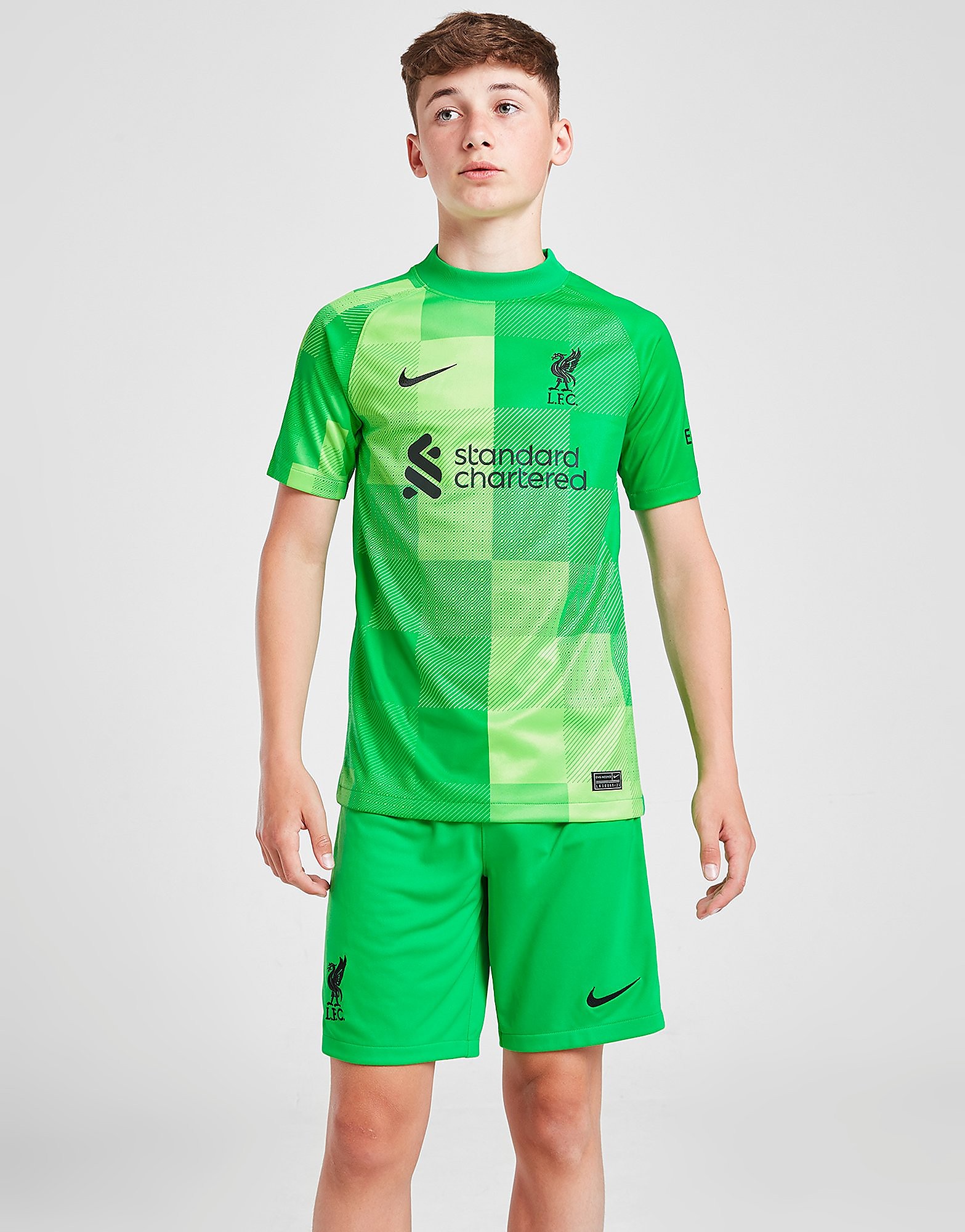 

Nike Liverpool FC 2021/22 Home Goalkeeper Shorts Junior - Green Spark/Black - Kids, Green Spark/Black