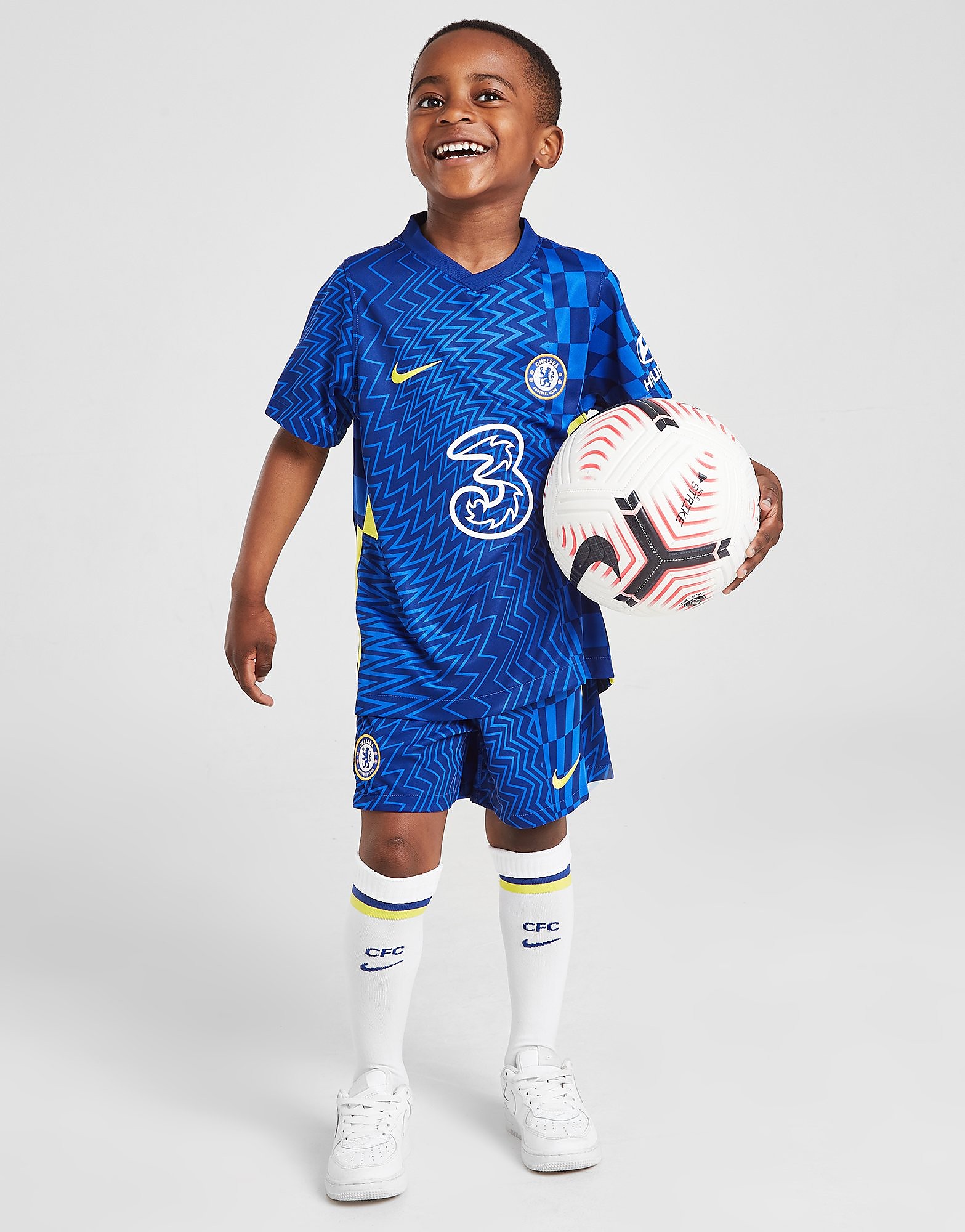 

Nike Chelsea FC 2021/22 Home Kit Children - Lyon Blue/Opti Yellow - Kids, Lyon Blue/Opti Yellow