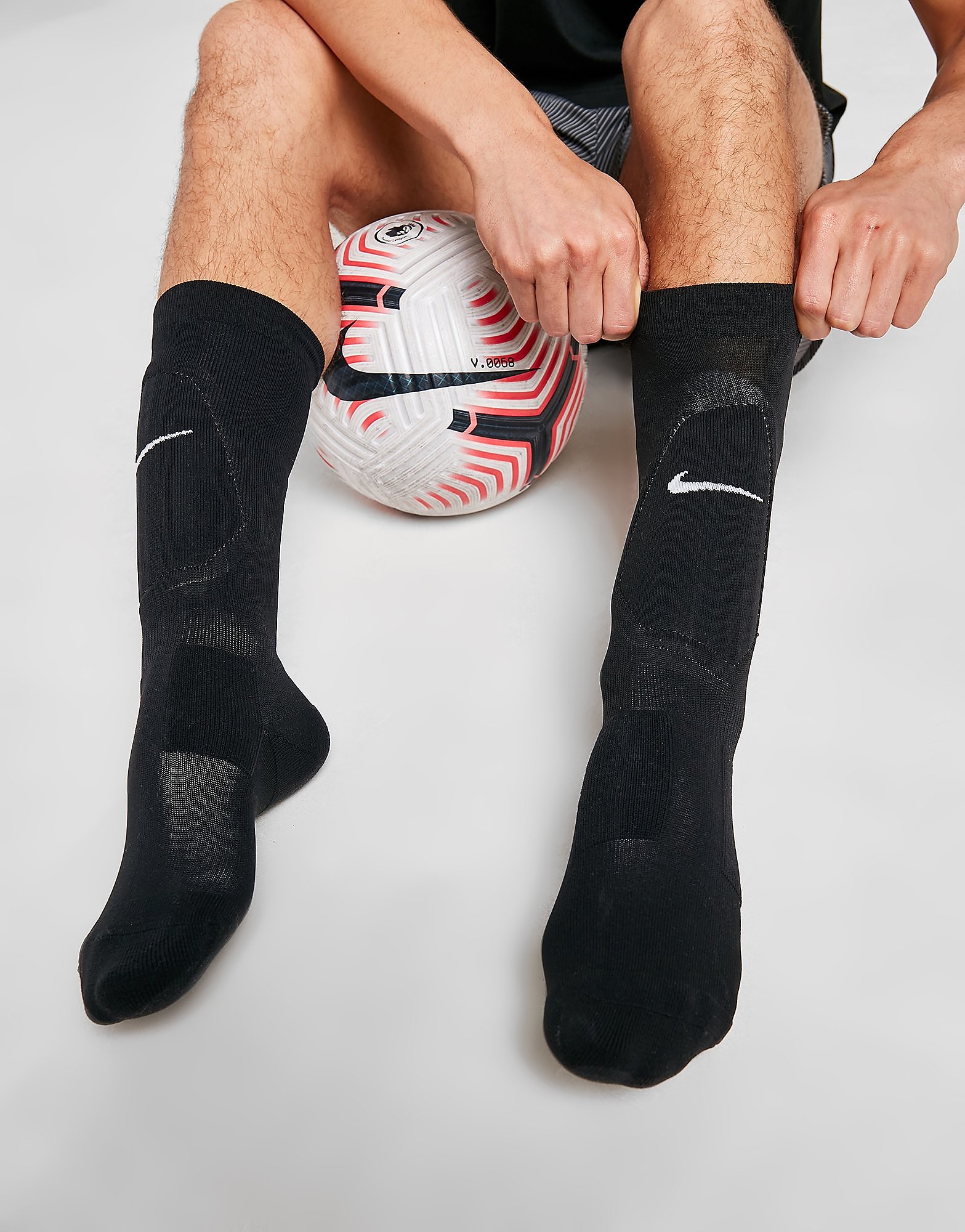

Nike Sock Shin Guards Junior - Black/White - Kids, Black/White