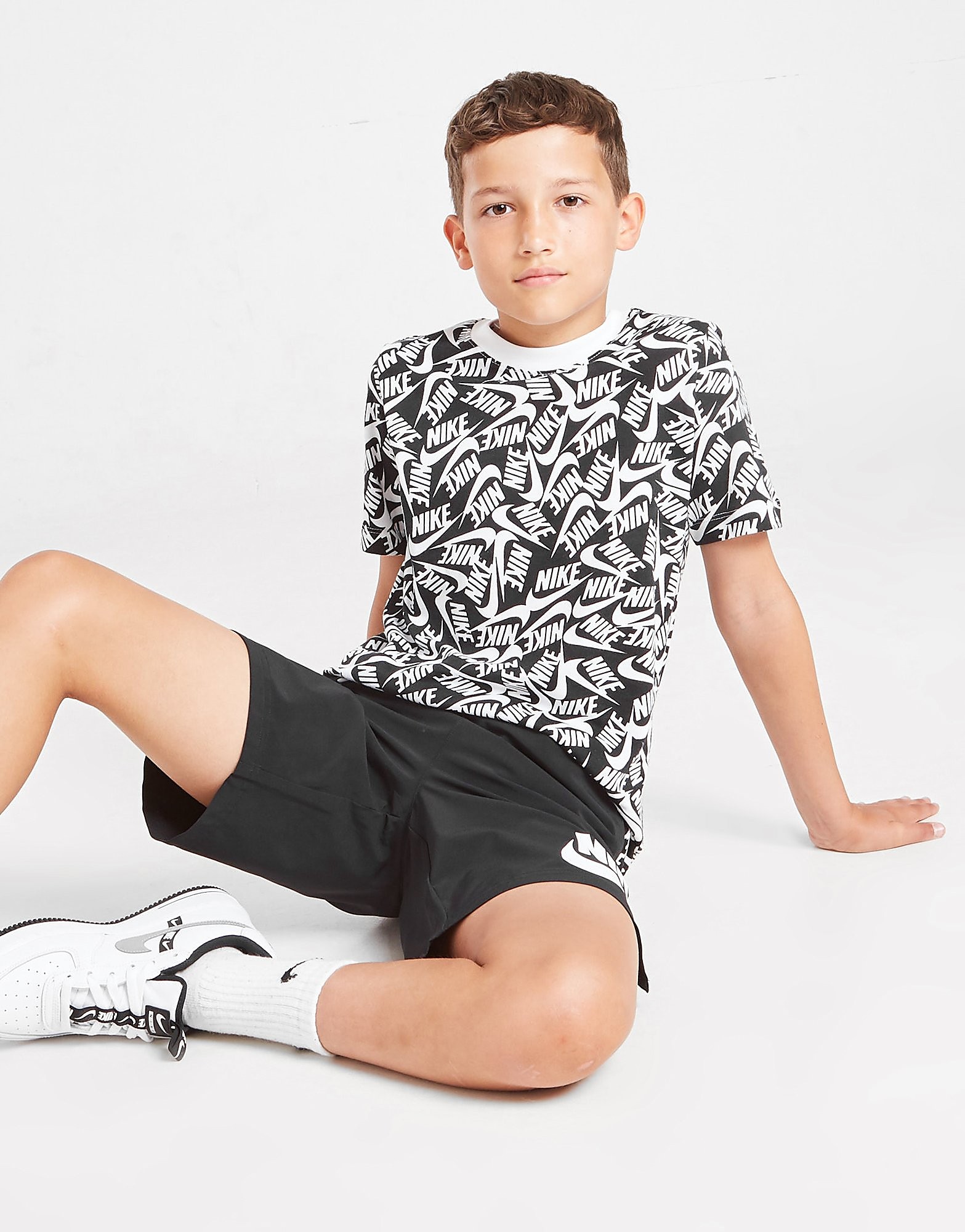 

Nike Futura Swoosh All Over Print T-Shirt Junior - Black - Kids, Black