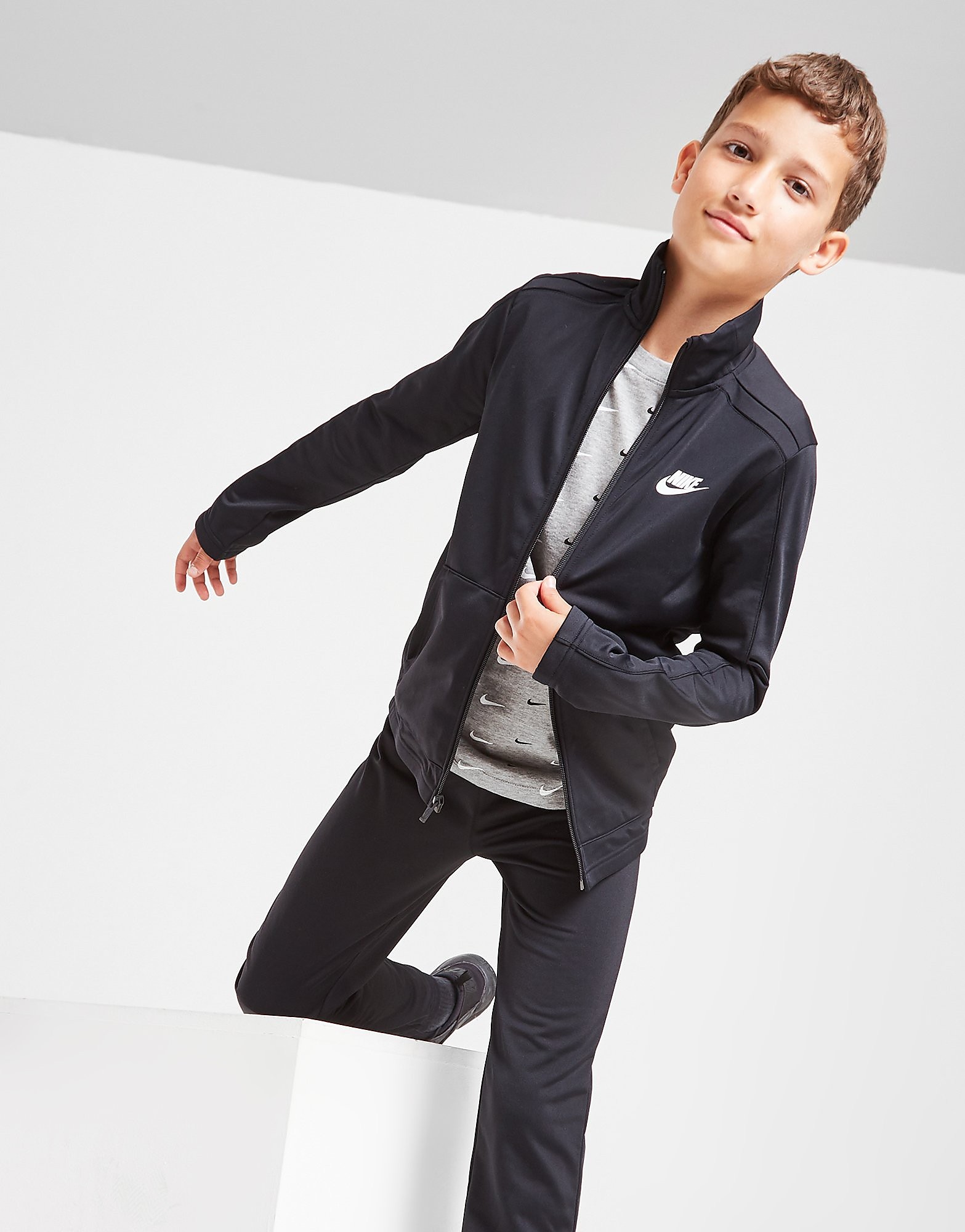 

Nike Futura Poly Tracksuit Junior - Black/Black/Black/White - Kids, Black/Black/Black/White