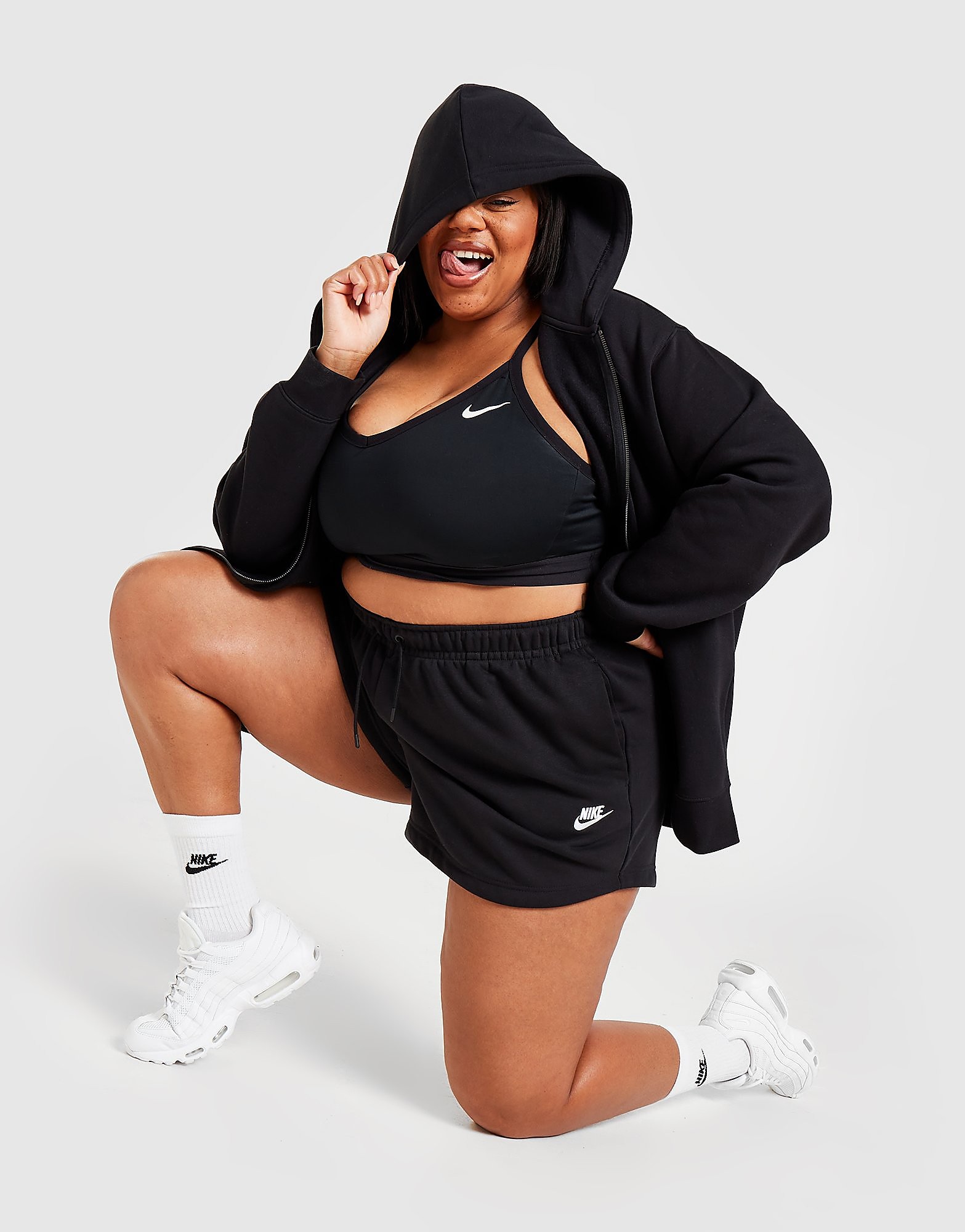 

Nike Essential Plus Size Fleece Shorts - Black/White - Womens, Black/White