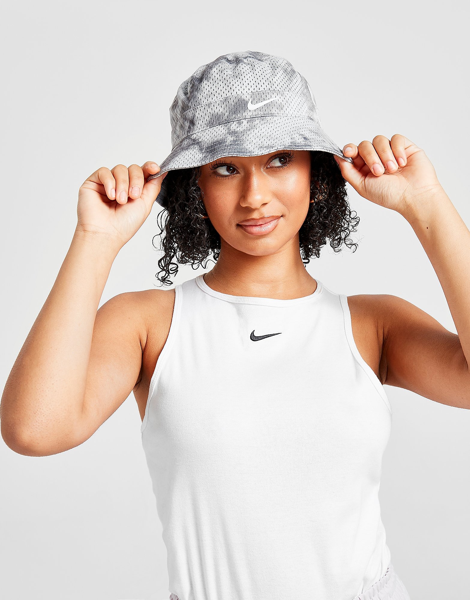 

Nike Bucket Hat - Grey - Womens, Grey