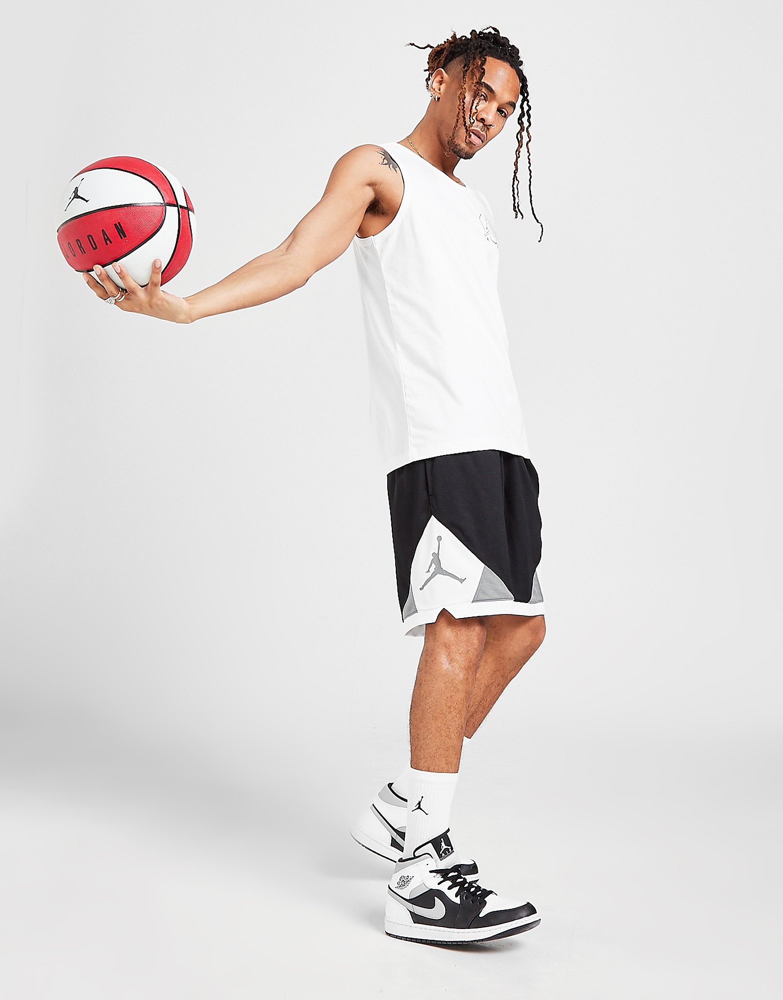 

Jordan Diamond Shorts - Black/White/Smoke Grey/Smoke Grey - Mens, Black/White/Smoke Grey/Smoke Grey