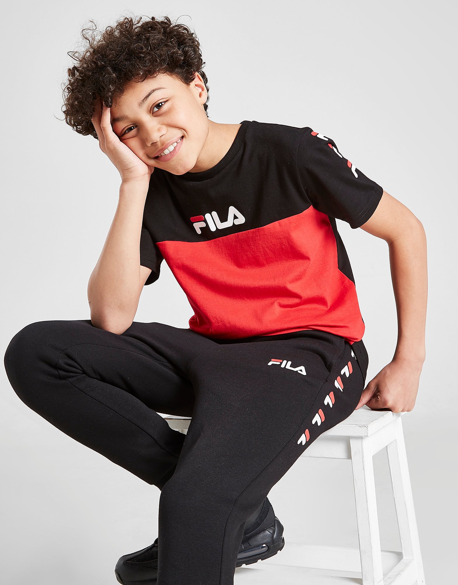 

Fila Repeat Logo Colour Block T-Shirt Junior - Only at JD - Red/Black - Kids, Red/Black