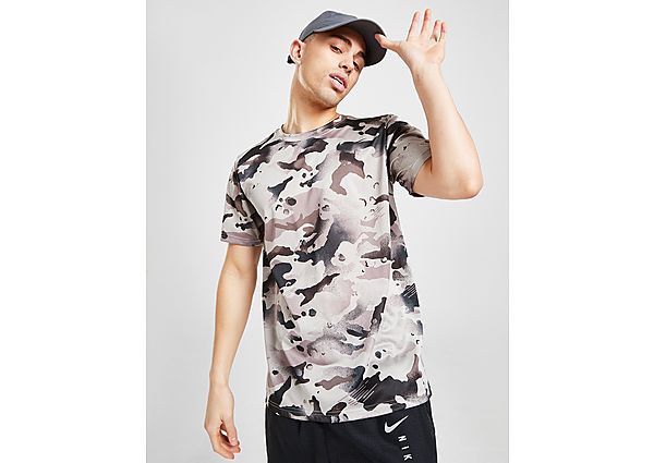 Nike Tee-shirt de training camouflage Nike Dri-FIT pour Homme