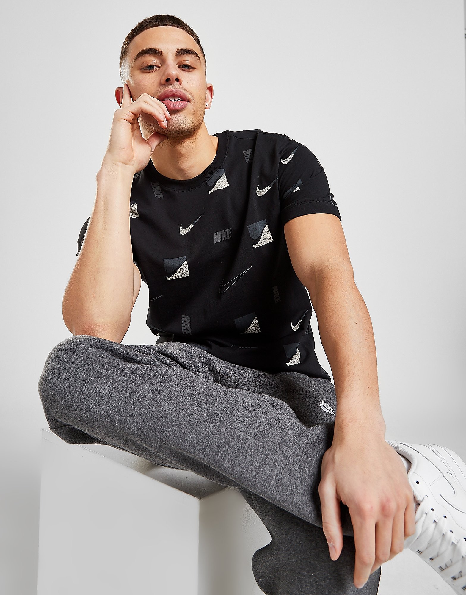 

Nike Bandrif All Over Print T-Shirt - Black - Mens, Black