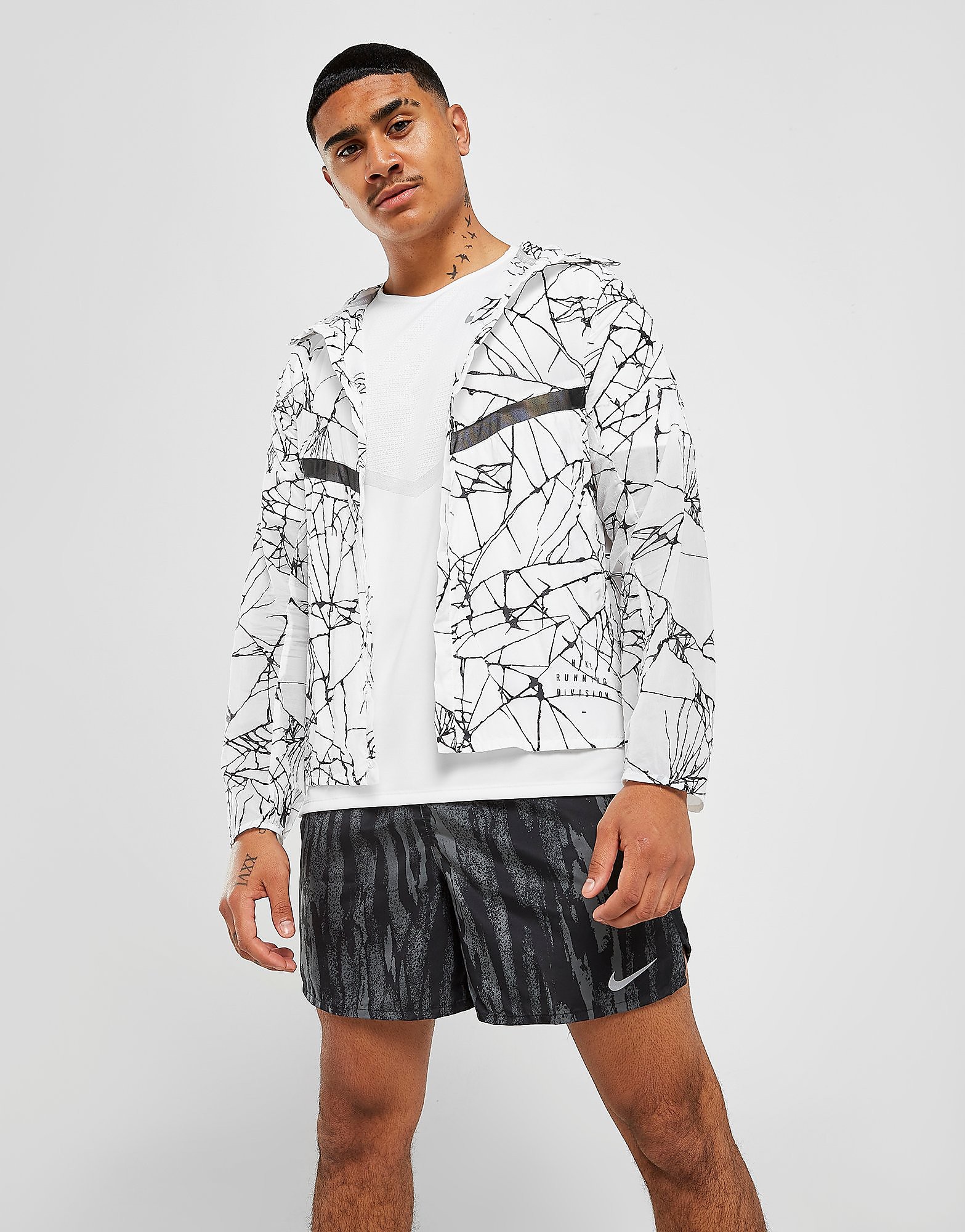

Nike Run Division Pinnacle Jacket - White/Black - Mens, White/Black