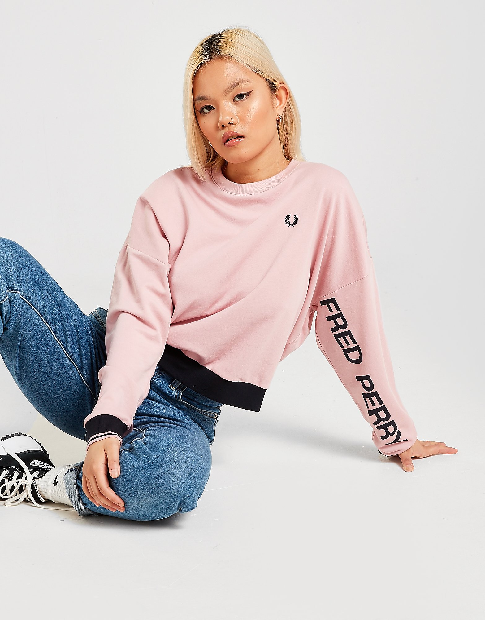 

Fred Perry Bold Logo Crew Sweatshirt - Pink - Womens, Pink