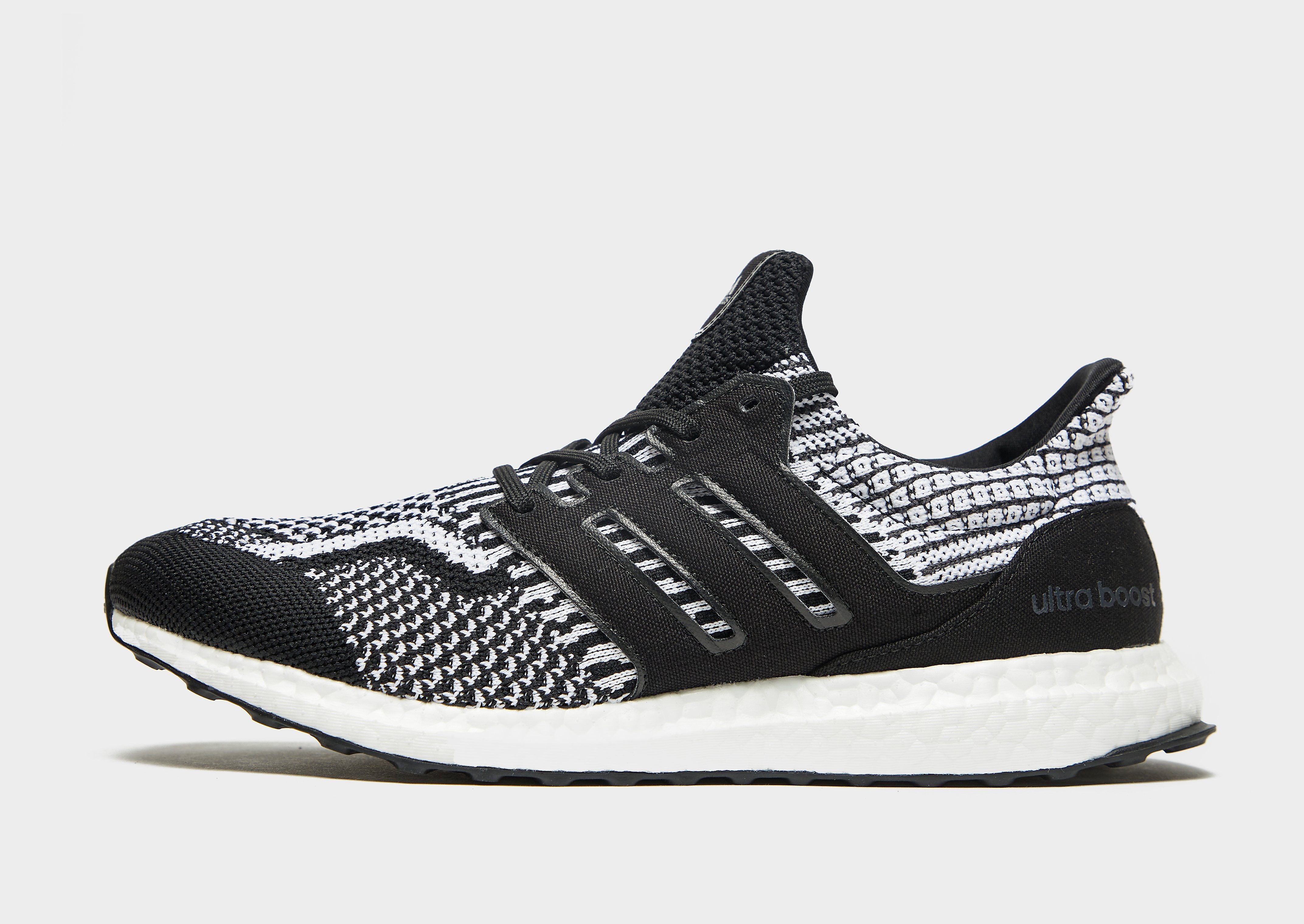 

adidas Ultraboost 5.0 DNA - Core Black / Core Black / Cloud White - Mens, Core Black / Core Black / Cloud White