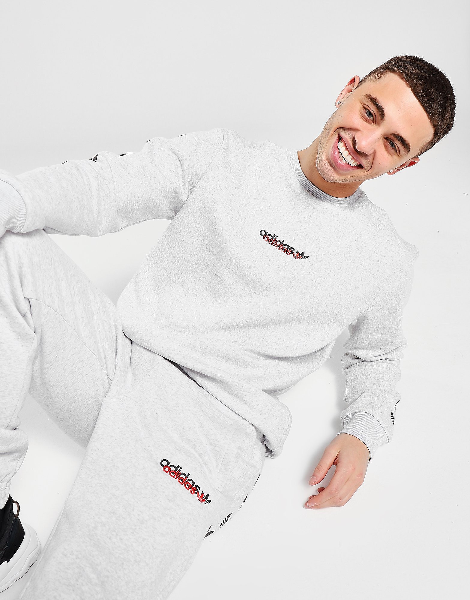 

adidas Originals Repeat Logo Crew Sweatshirt - Only at JD - Grey - Mens, Grey