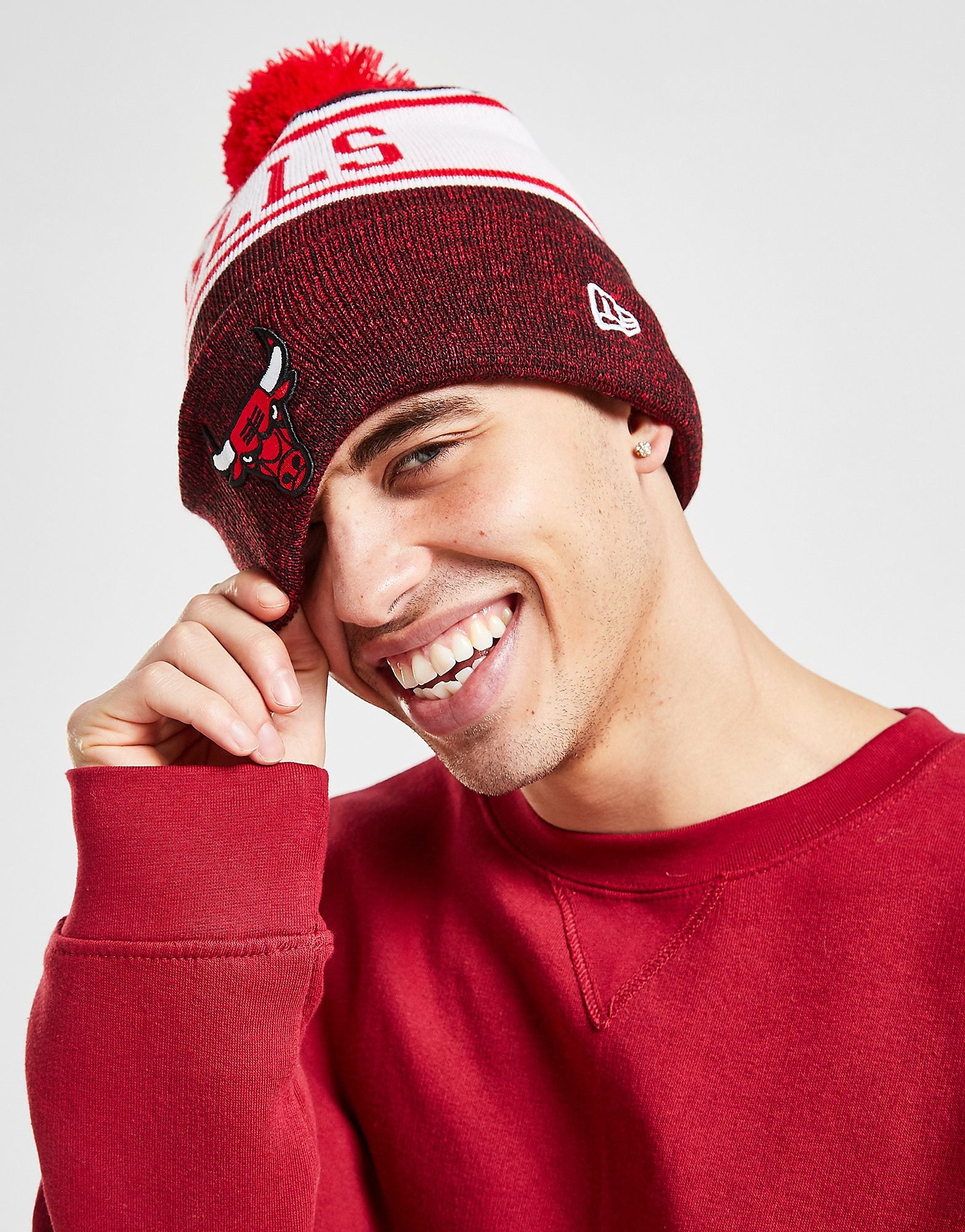 

New Era NBA Chicago Bulls Pom Beanie Hat - Only at JD - Red/White - Womens, Red/White