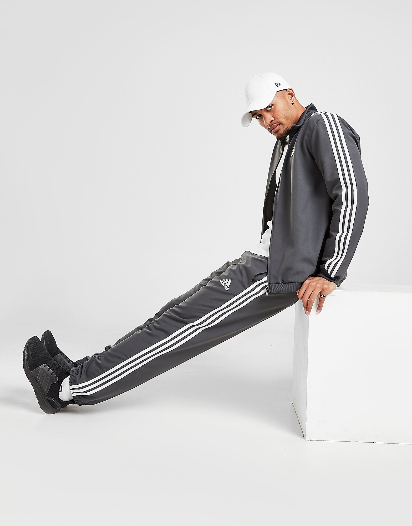 

adidas Badge Of Sport Woven Tracksuit - Only at JD - Grey - Mens, Grey