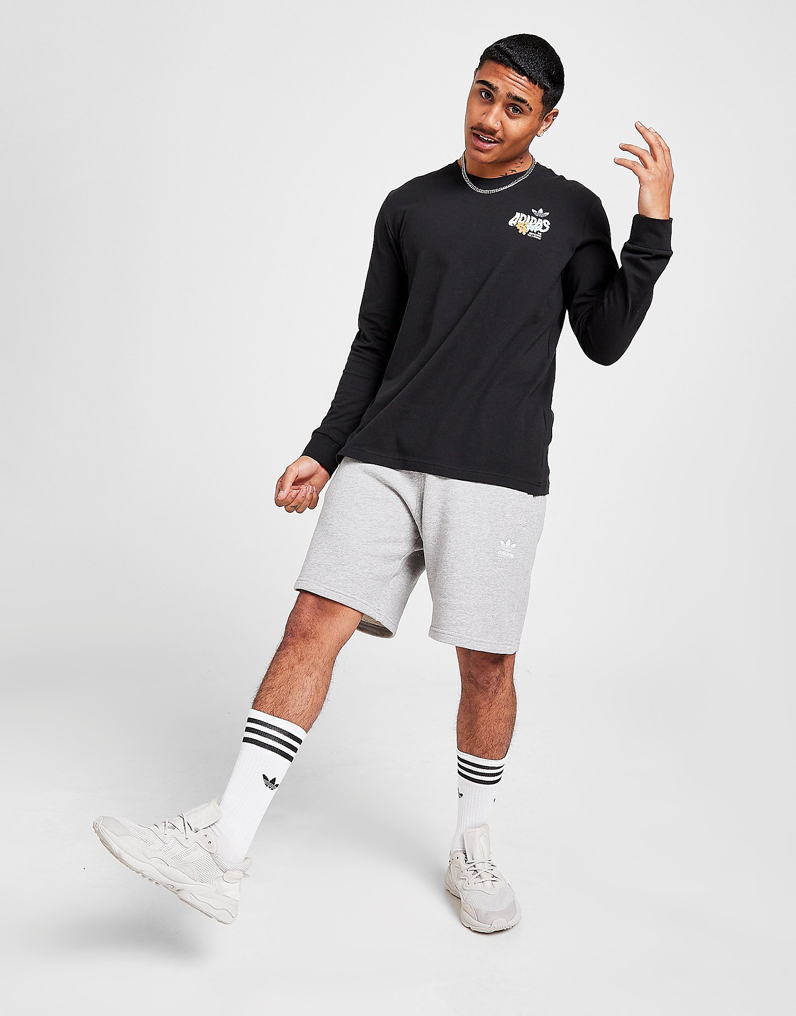 

adidas Originals Trefoil Essential Shorts - Grey - Mens, Grey