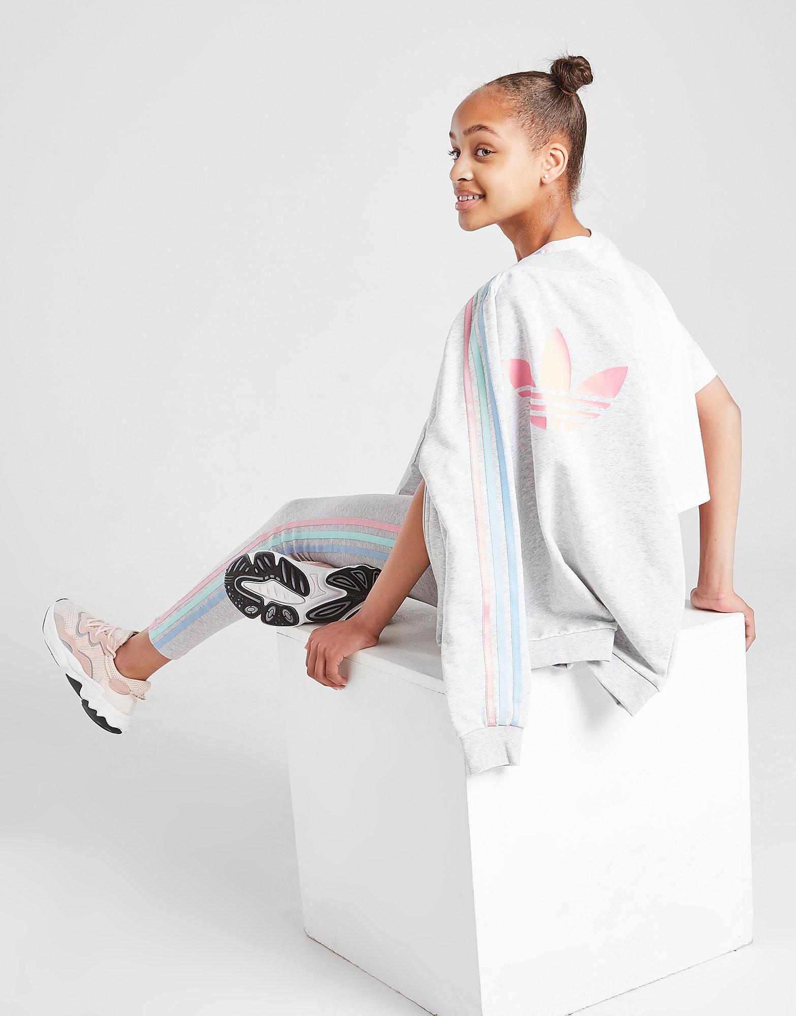 

adidas Originals Girls' Tricolour 3-Stripes SS Track Top Junior - Only at JD - Grey - Kids, Grey