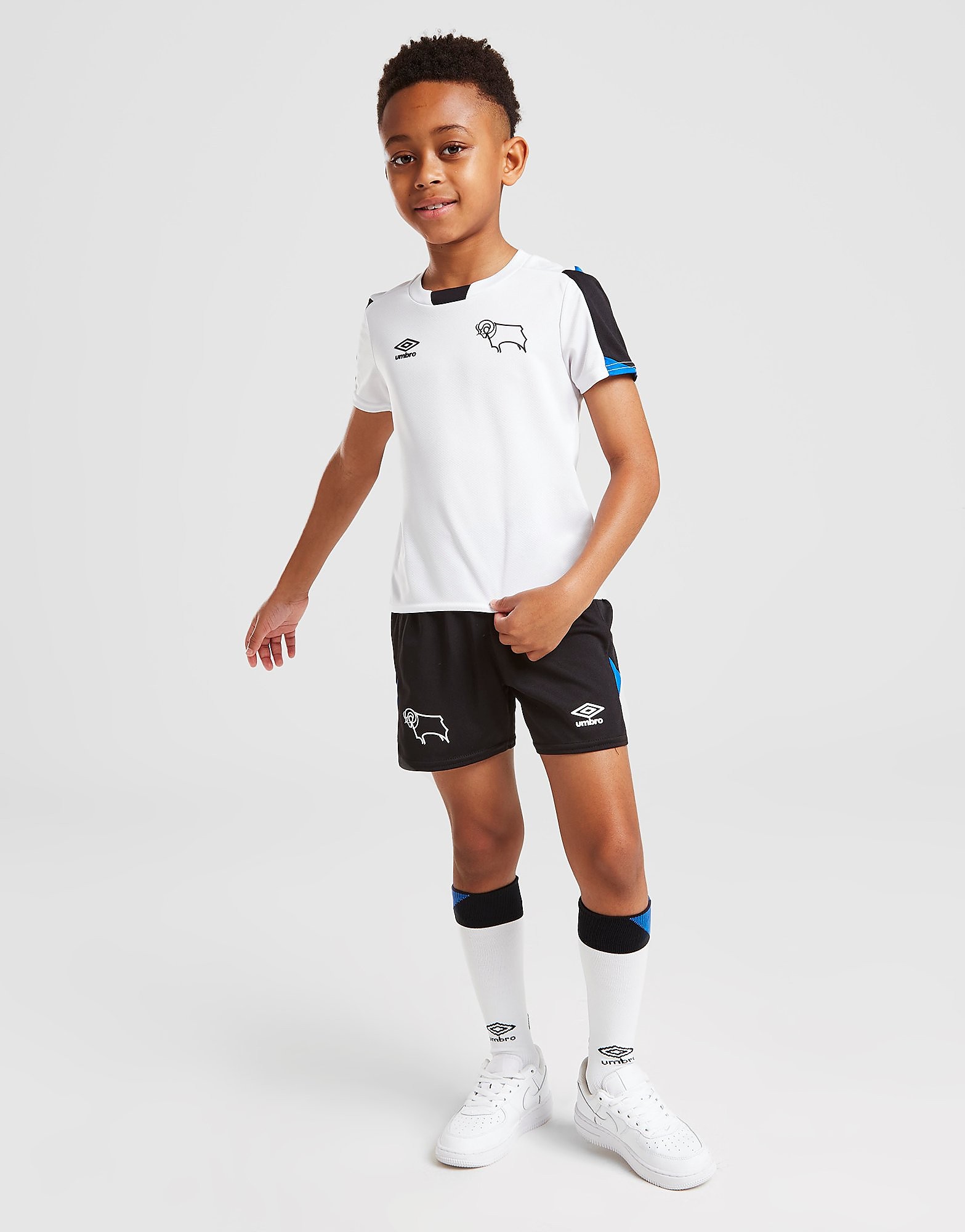 

Umbro Derby County FC 2021/22 Home Kit Children - White - Kids, White