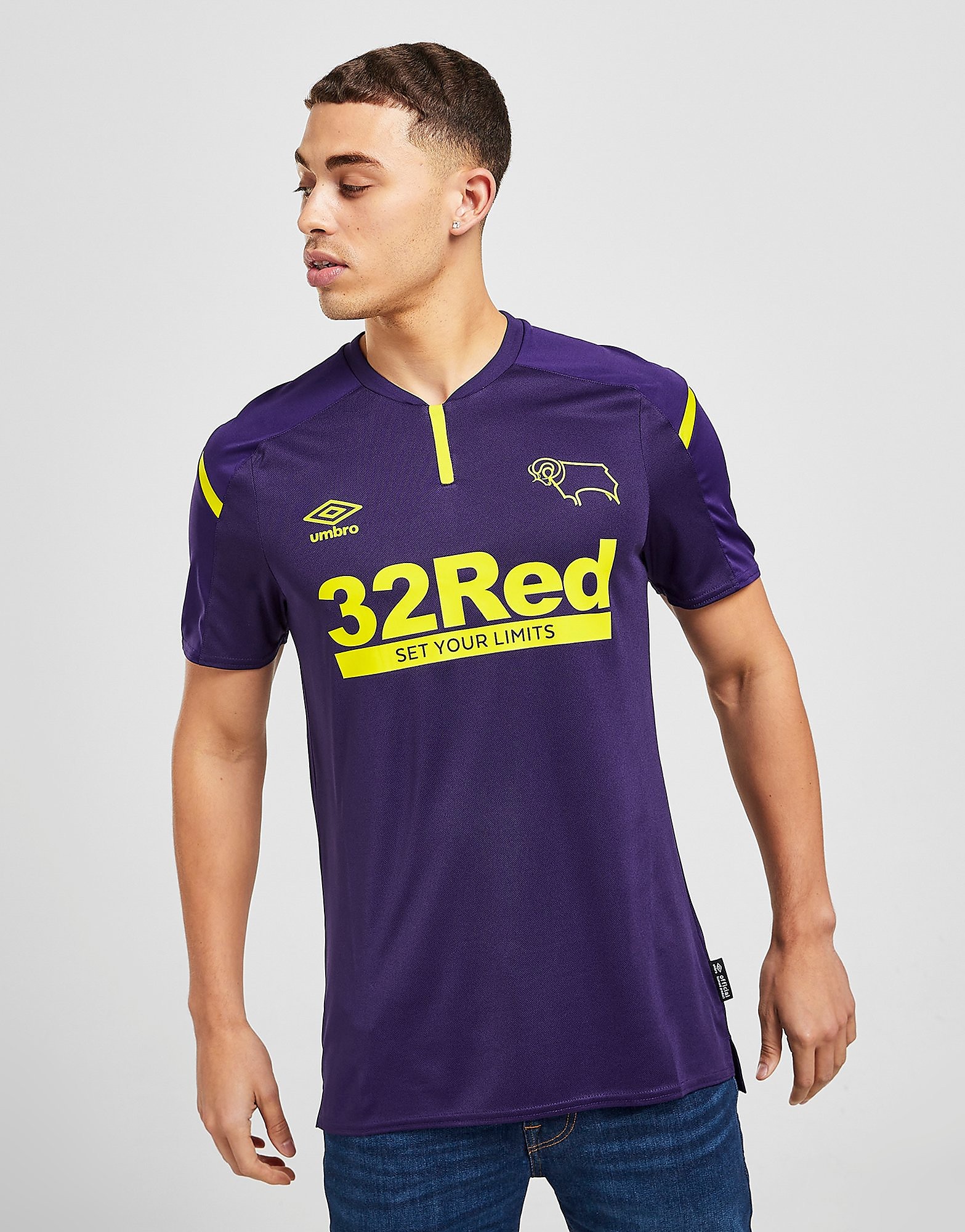 

Umbro Derby County FC 2021/22 Third Shirt - Purple - Mens, Purple