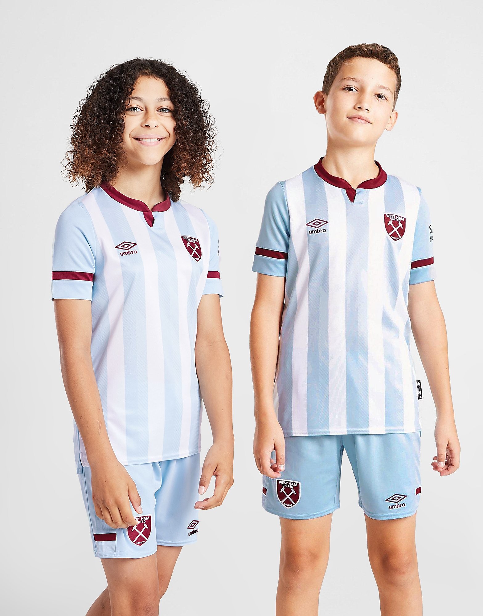 

Umbro West Ham United FC 2021/22 Away Shirt Junior - White/Blue - Kids, White/Blue