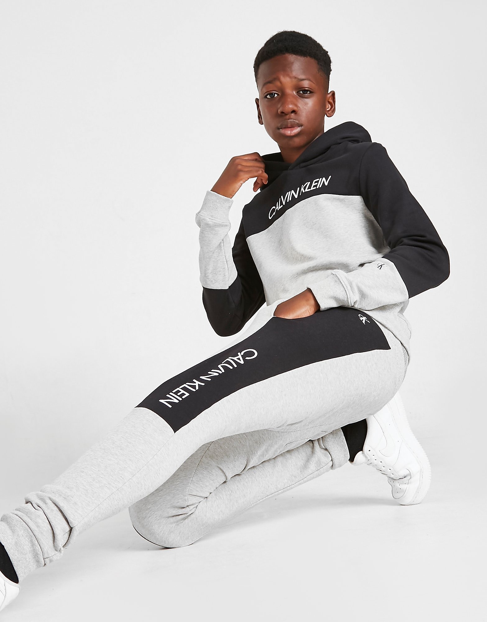 

Calvin Klein Colour Block Overhead Tracksuit Junior - Grey - Kids, Grey