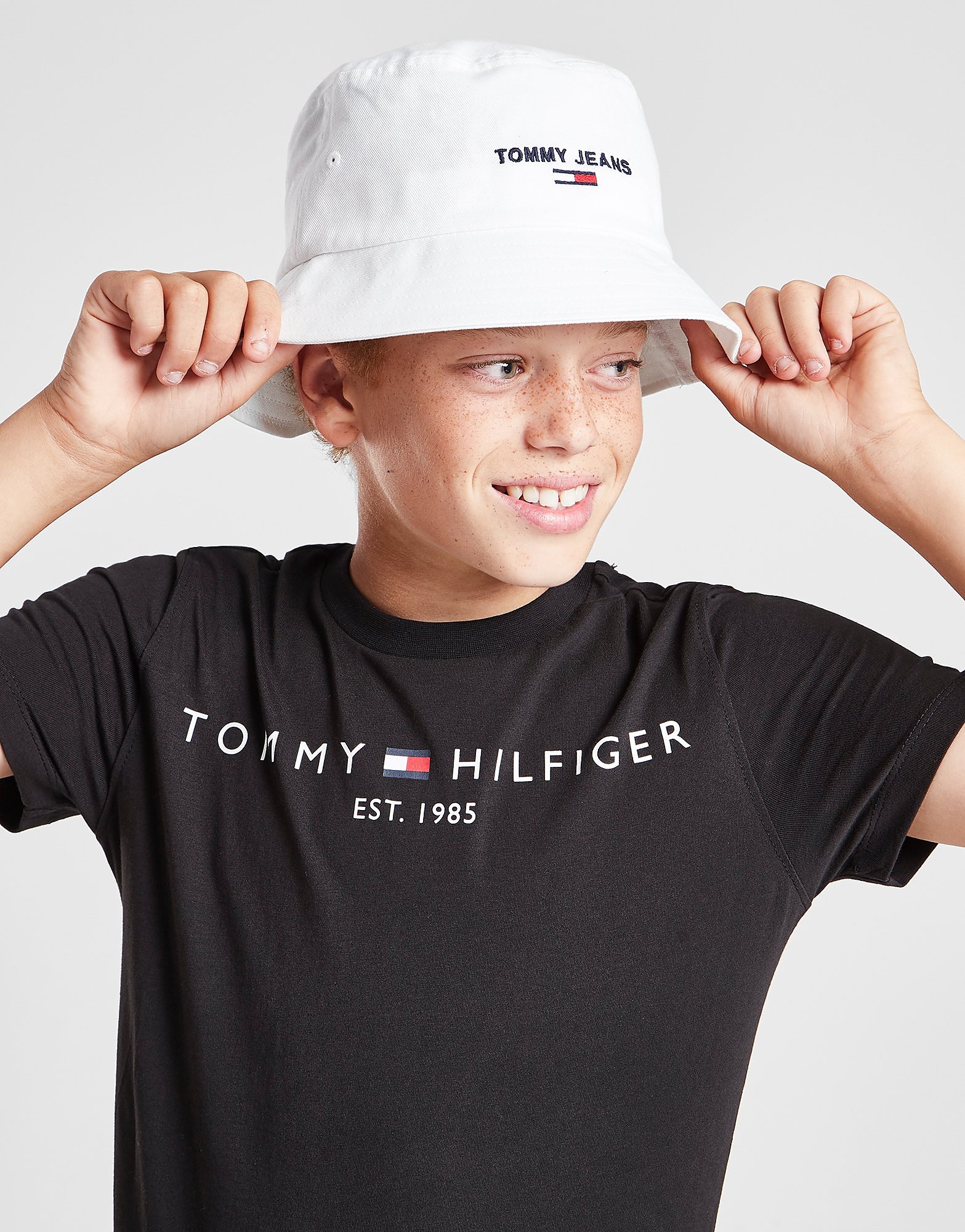 

Tommy Hilfiger Essential T-Shirt - Black - Kids, Black
