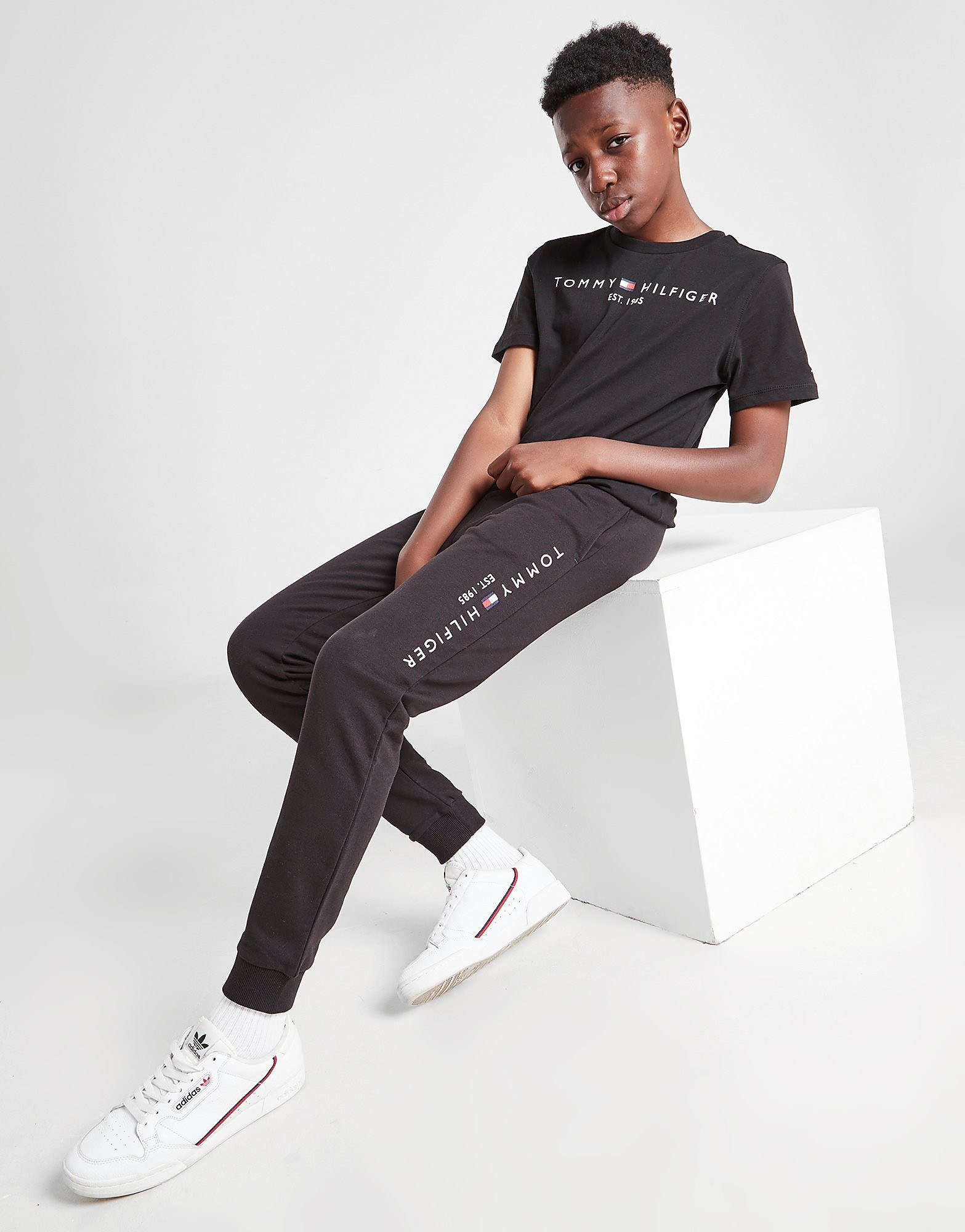 

Tommy Hilfiger Essential Joggers Junior - Black - Kids, Black