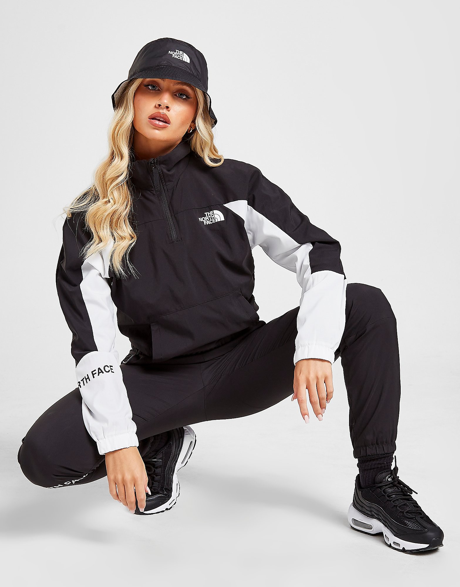

The North Face Mountain Athletics Wind Jacket - Black - Womens, Black