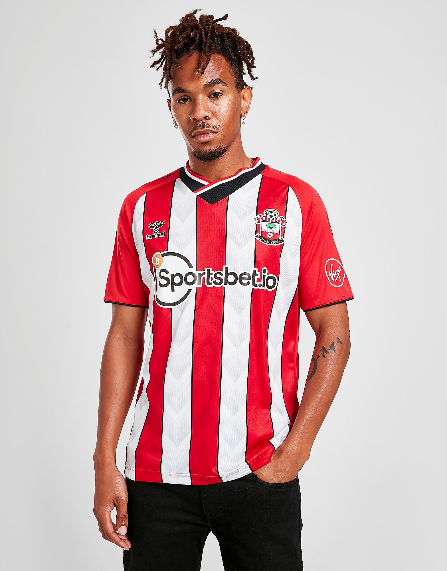 

Hummel Southampton FC 2021/22 Home Shirt - Red/White - Mens, Red/White