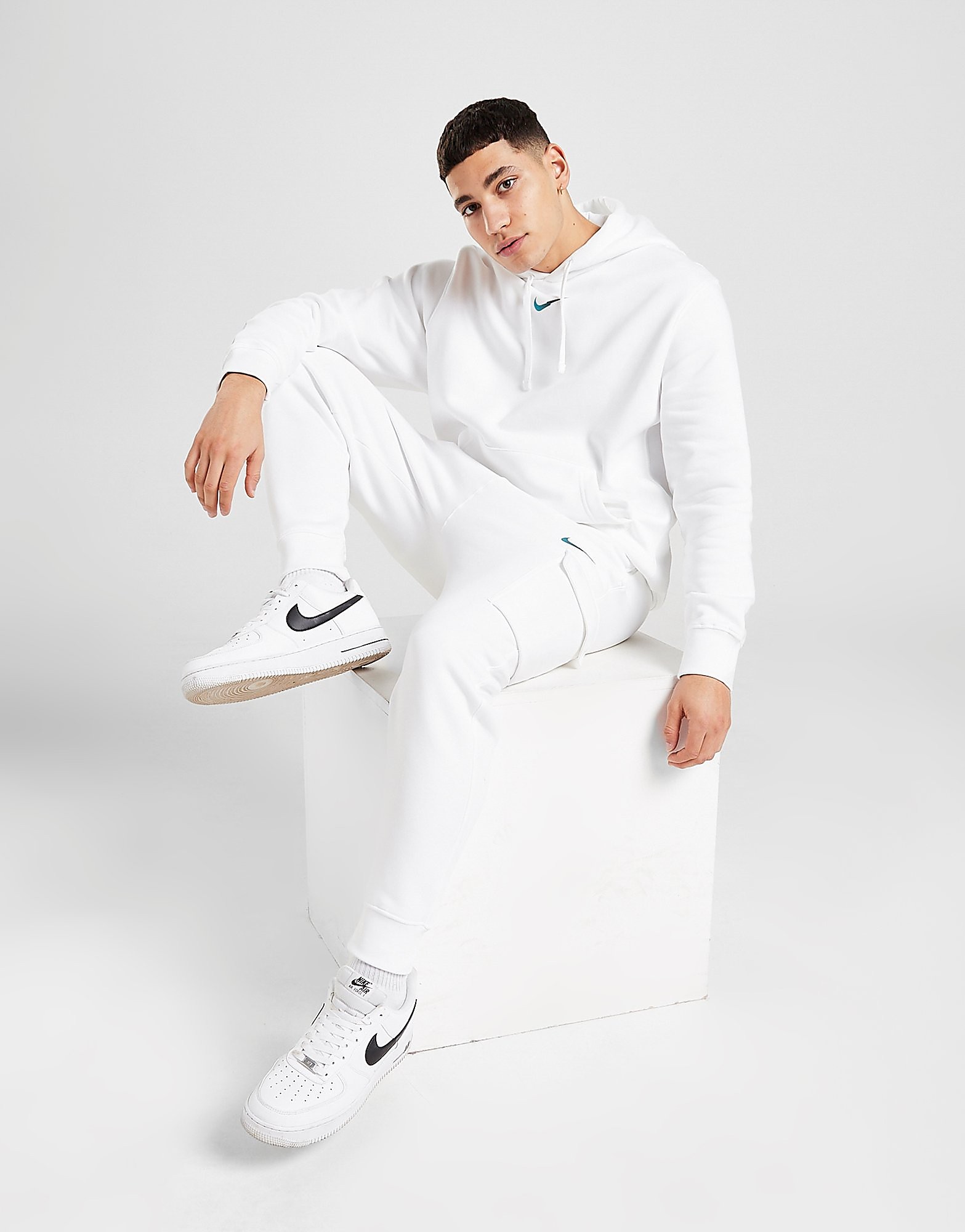

Nike Zig Zag Swoosh Cargo Joggers - White - Mens, White