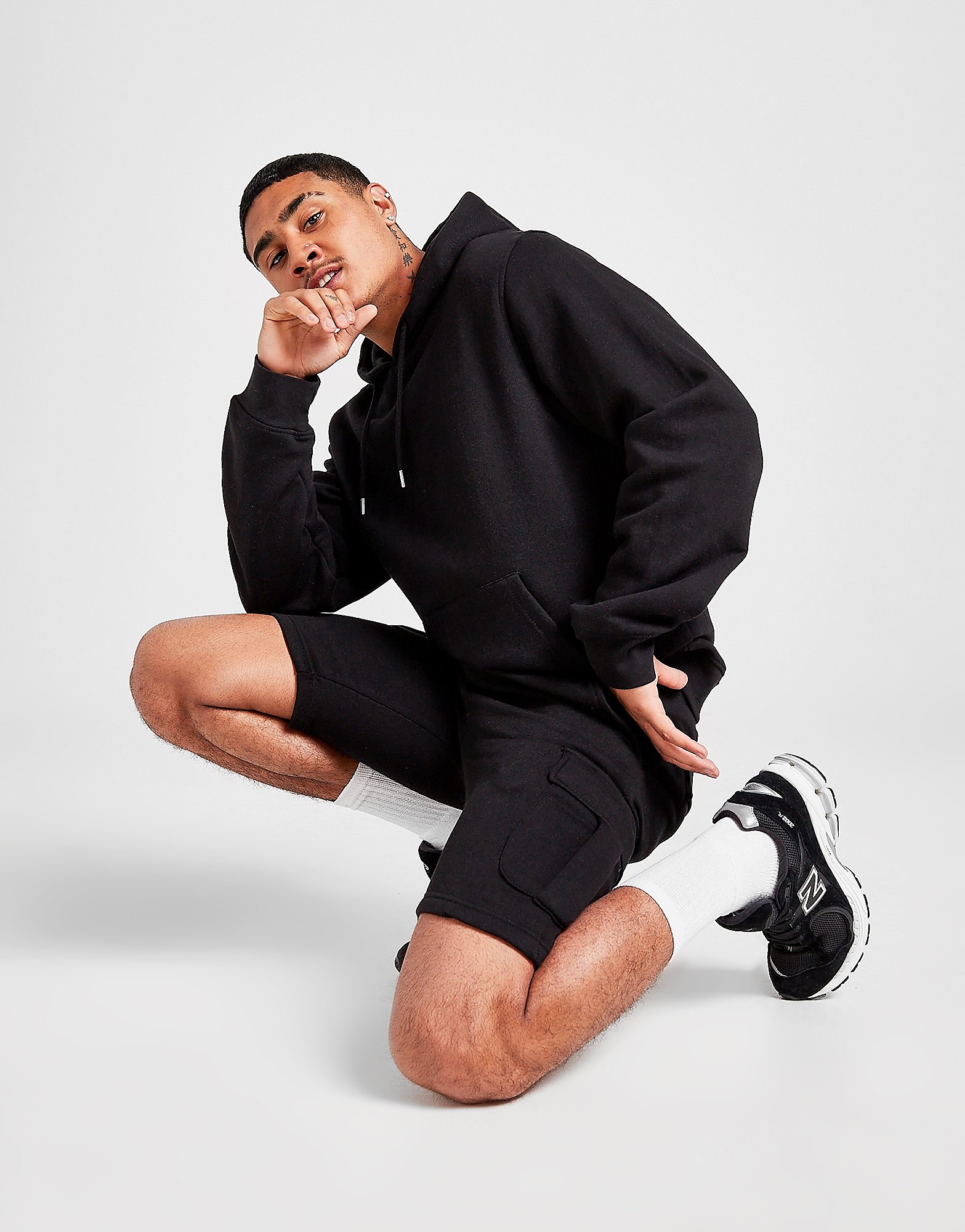 

Sustainable Essentials Handley Cargo Shorts - Black - Mens, Black