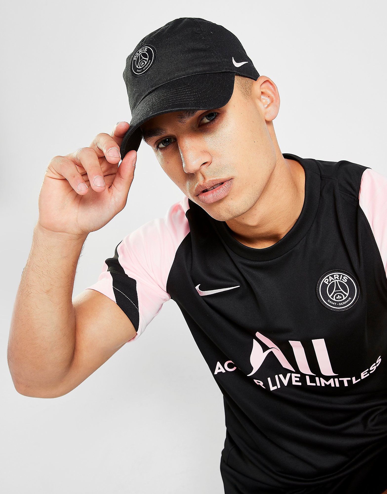 

Nike Paris Saint Germain Heritage86 Cap - Black/Arctic Punch - Womens, Black/Arctic Punch