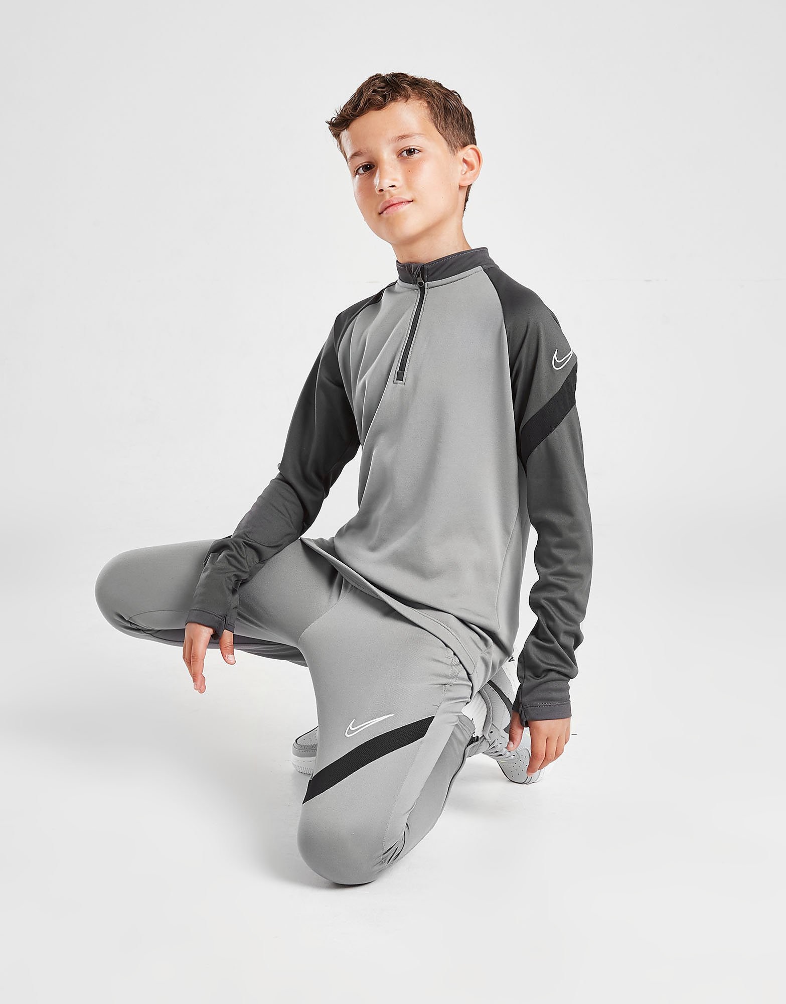 

Nike Academy Pro Track Pants Junior - Smoke Grey/Black/White - Kids, Smoke Grey/Black/White
