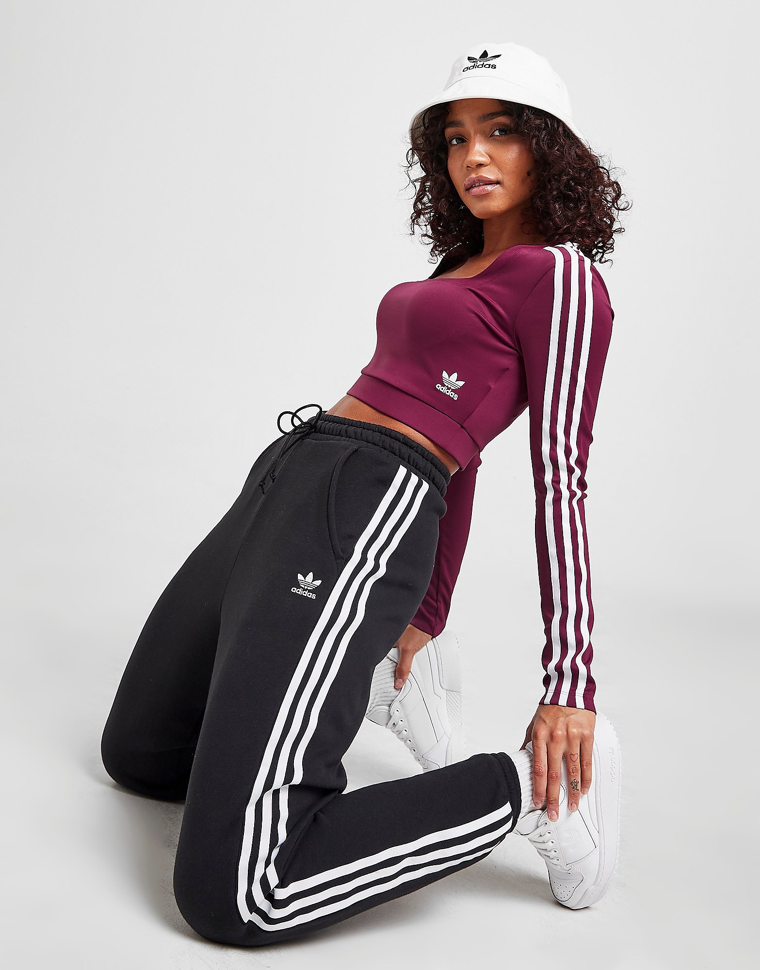 

adidas Originals Adicolour Long Sleeve Crop Top - Victory Crimson - Womens, Victory Crimson