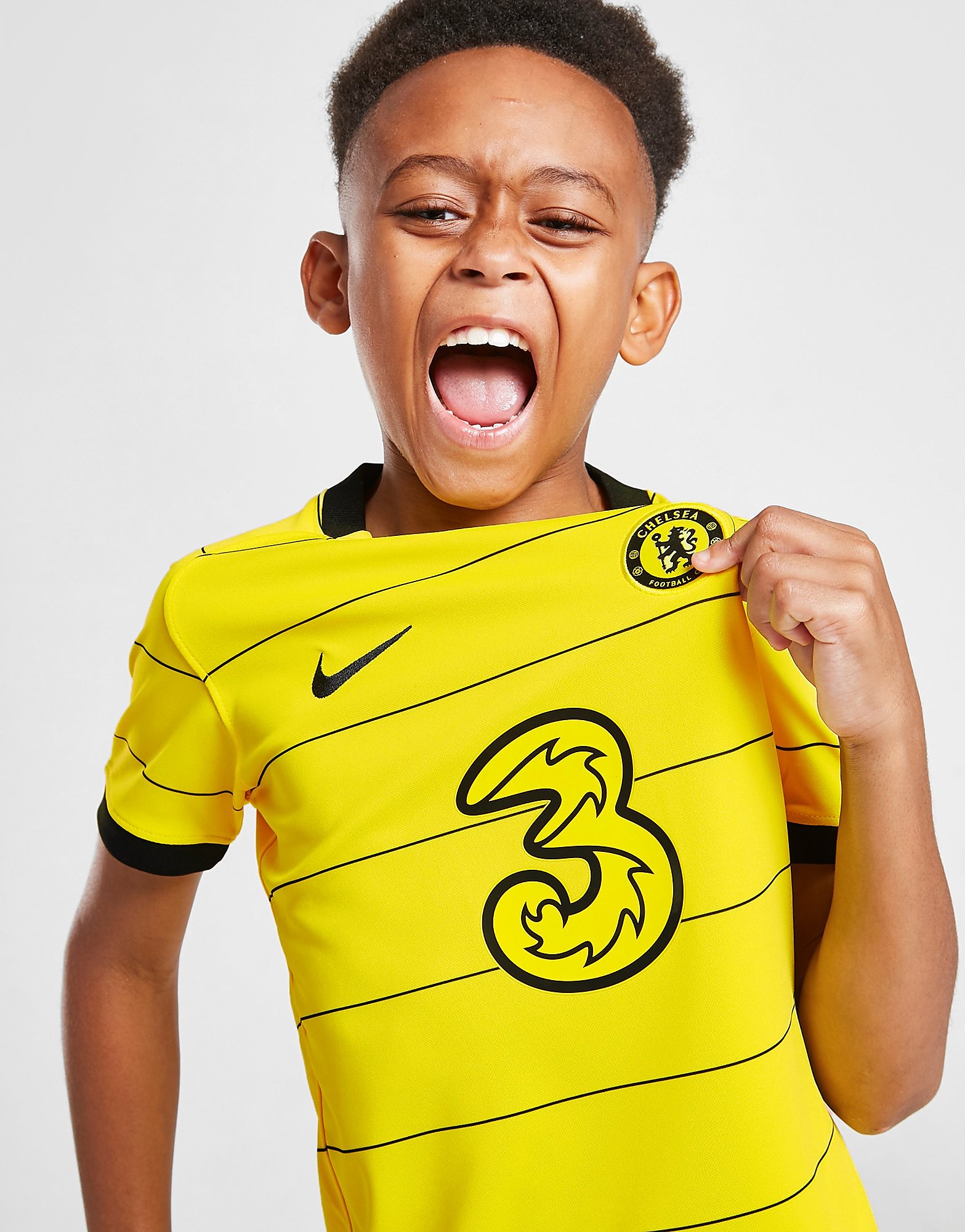 

Nike Chelsea FC 2021/22 Away Kit Children - Opti Yellow/Black/Black - Kids, Opti Yellow/Black/Black