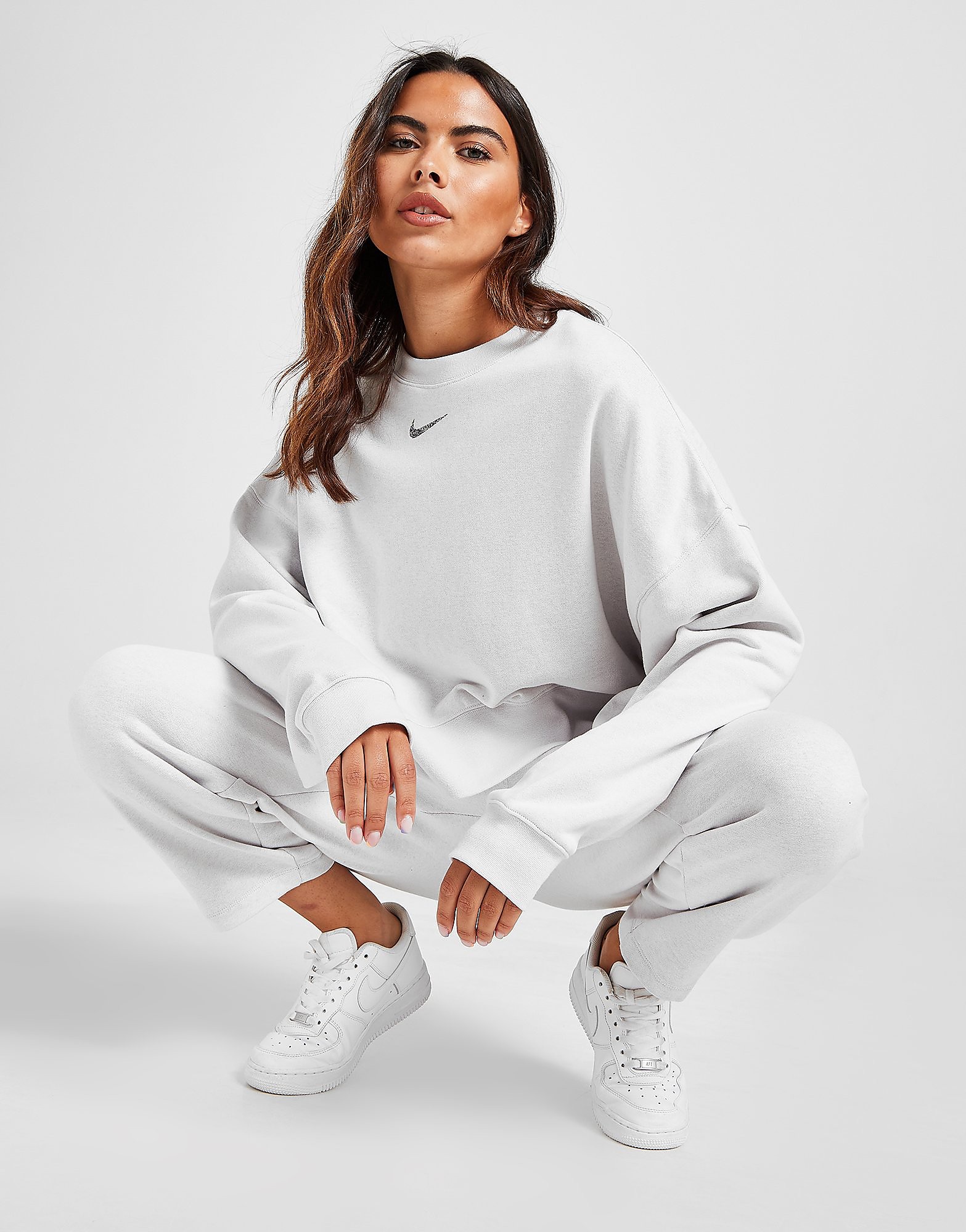 

Nike Sustainable Fleece Crew Sweatshirt - Platinum Tint/White - Womens, Platinum Tint/White