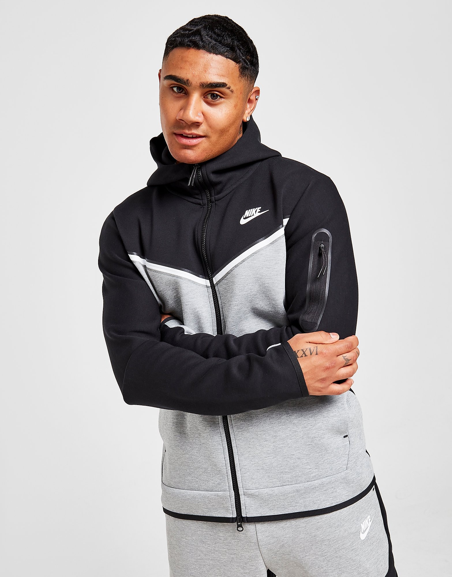 

Nike Tech Fleece Hoodie - Black/Dark Grey Heather/White/Grey - Mens, Black/Dark Grey Heather/White/Grey