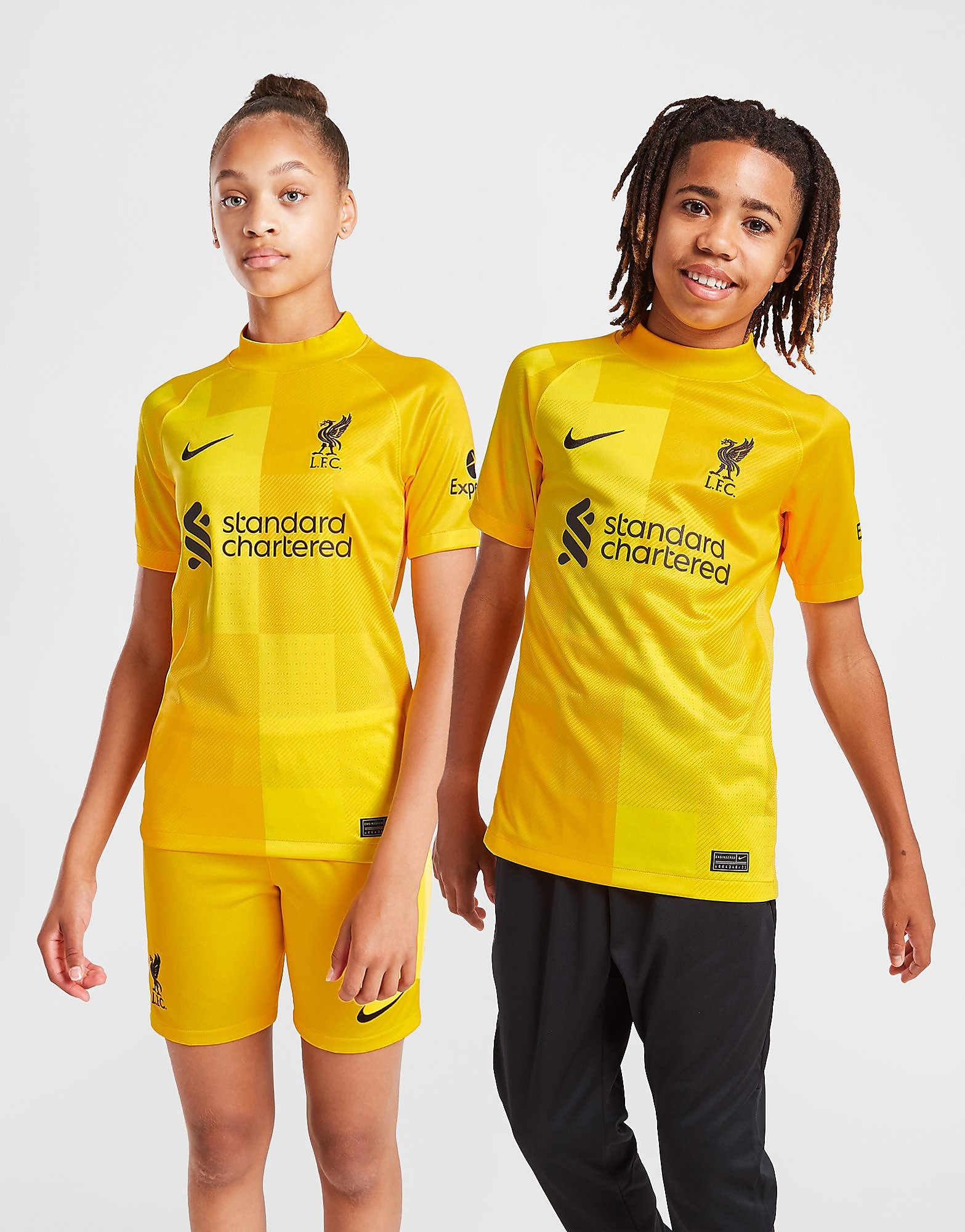 

Nike Liverpool FC 2021/22 Away Goalkeeper Shirt Junior - University Gold/Black - Kids, University Gold/Black