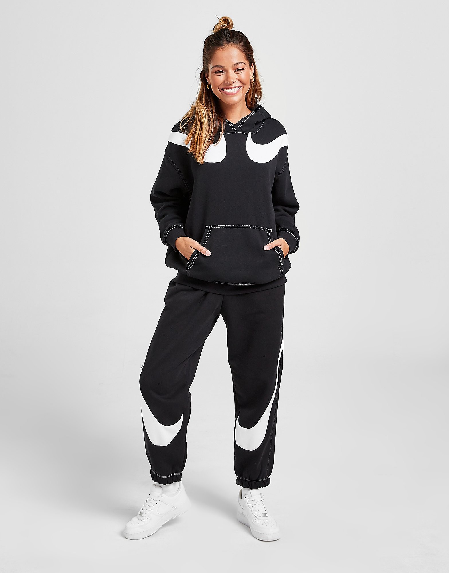 

Nike Sportswear Swoosh Fleece Joggers - Black/White/White - Womens, Black/White/White