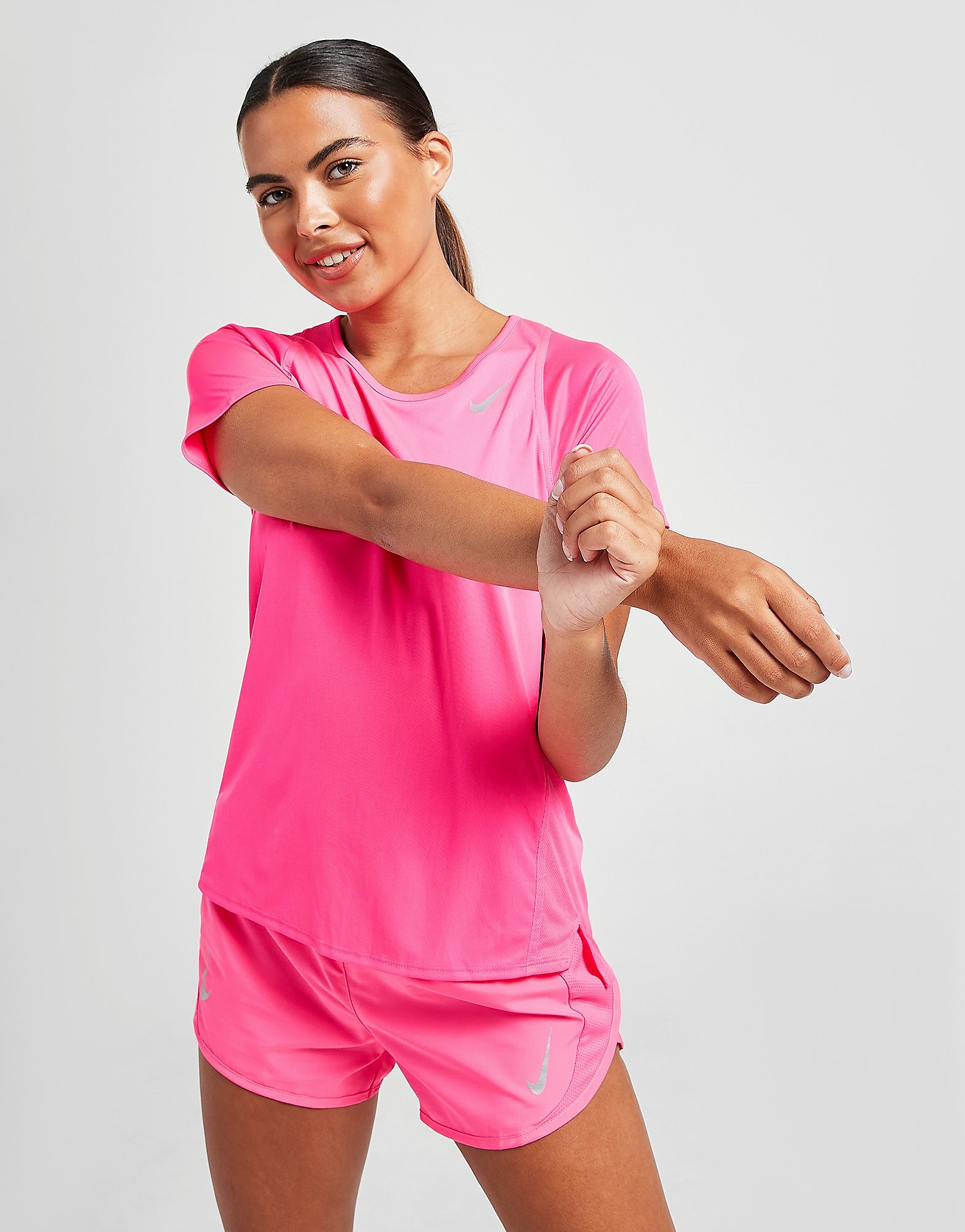 

Nike Running Race Short Sleeve T-Shirt - Hyper Pink - Womens, Hyper Pink