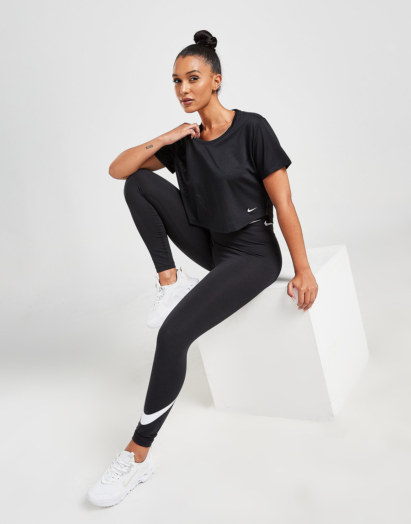

Nike Training One Mesh Short Sleeve Top - Black/White - Womens, Black/White