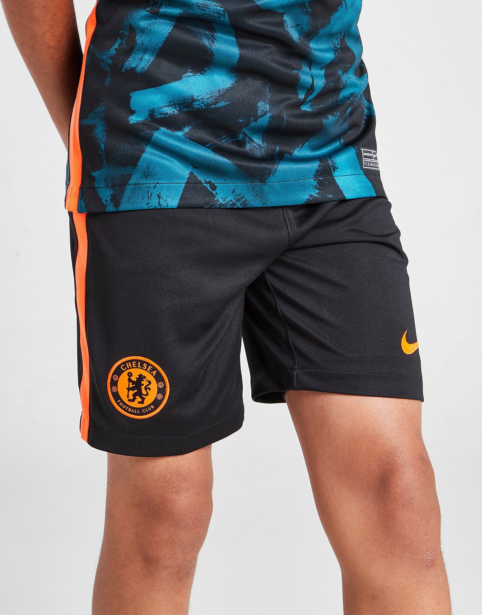 

Nike Chelsea FC 2021/22 Third Shorts Junior - Black/Hyper Crimson - Kids, Black/Hyper Crimson