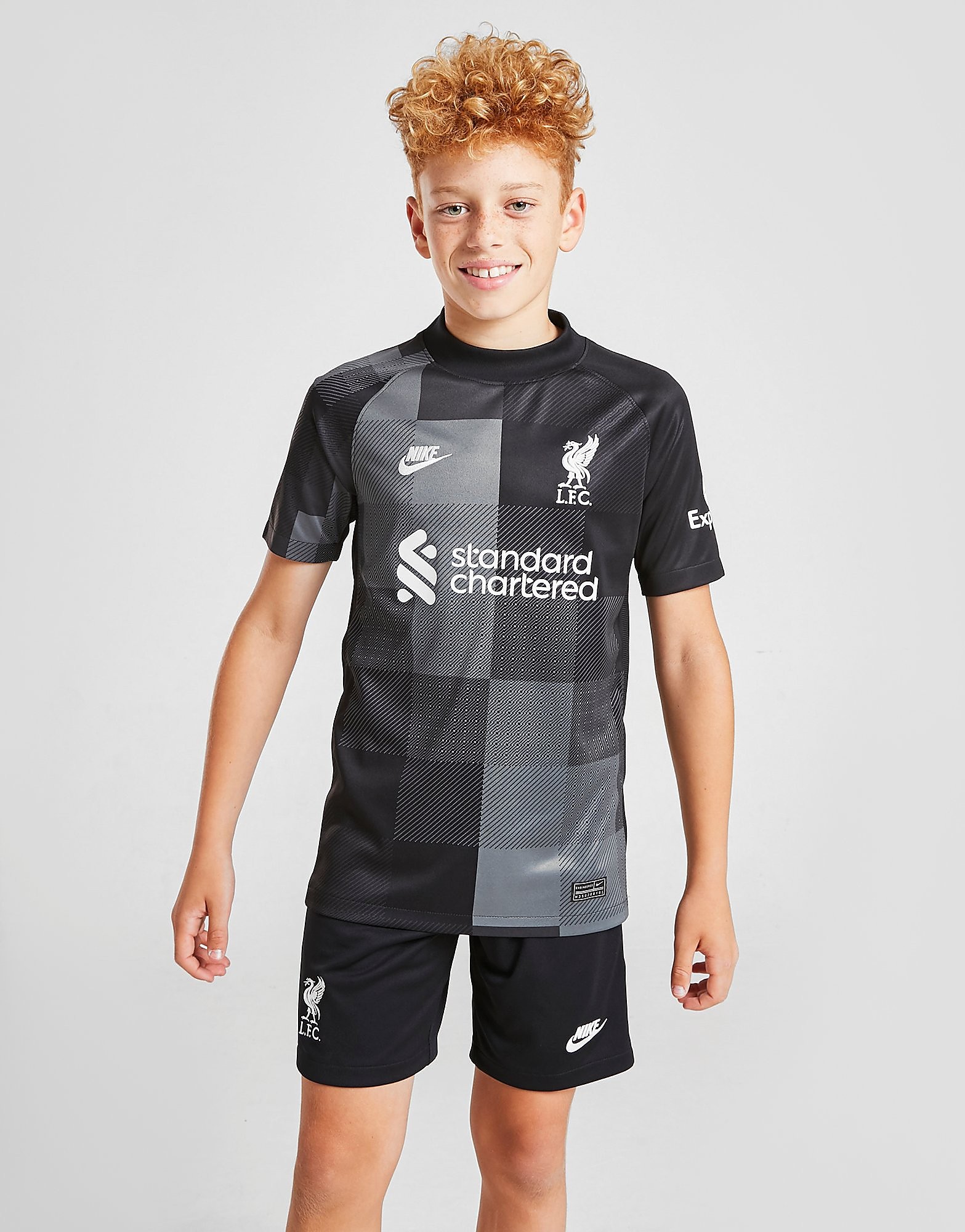 

Nike Liverpool 2021/22 Third Goalkeeper Shorts Junior - Black/White - Kids, Black/White