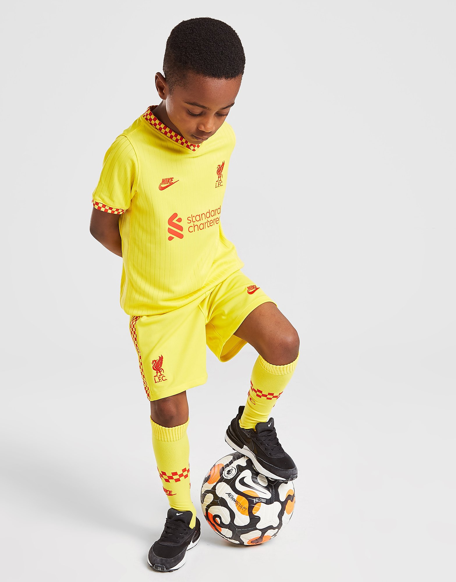 Nike Liverpool FC 2021/22 Third Kit Children - Chrome Yellow/Rush Red - Kids, Chrome Yellow/Rush Red