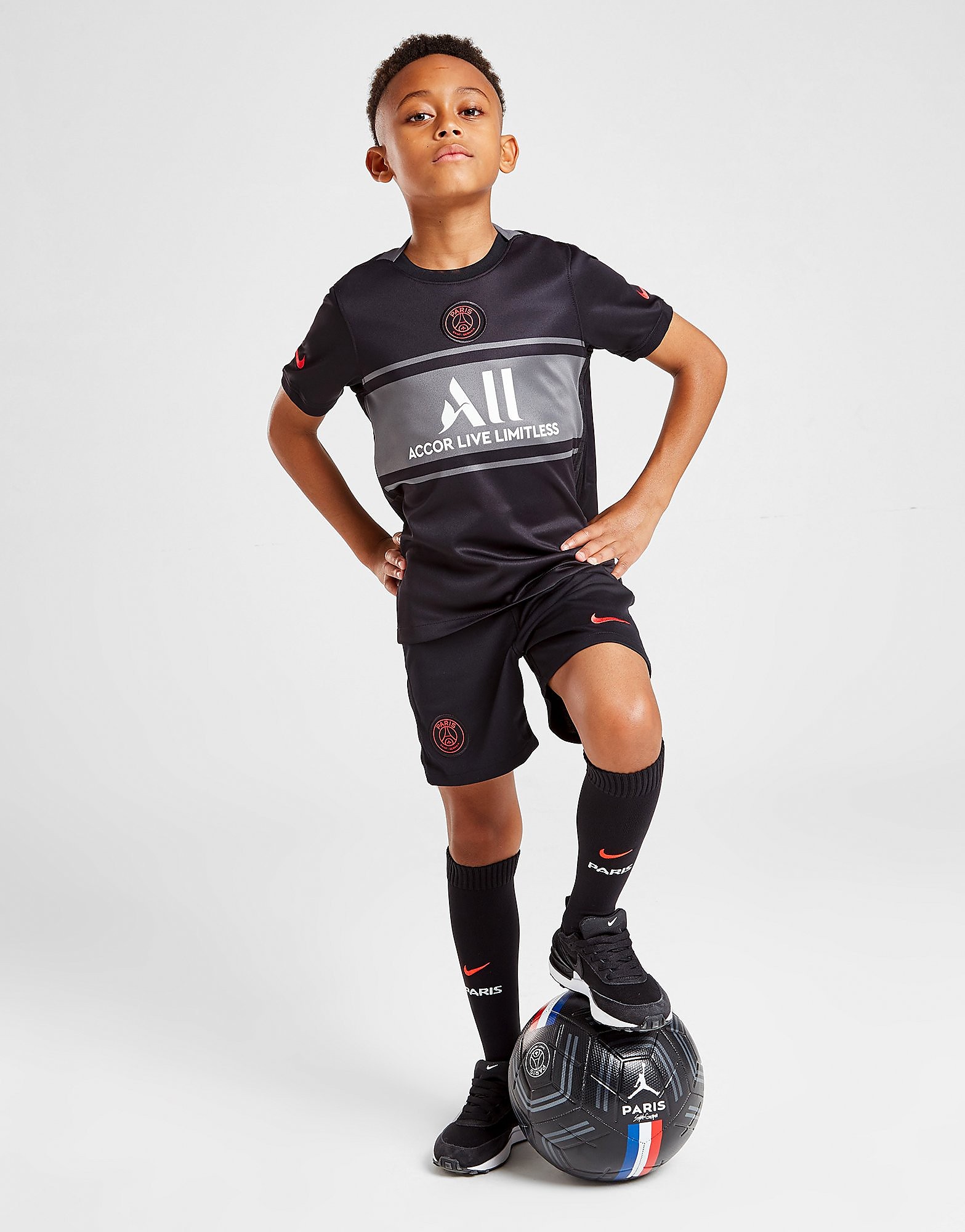 

Nike Paris Saint Germain 2021/22 Third Kit Children - Black/Dark Grey/White/Siren Red - Kids, Black/Dark Grey/White/Siren Red