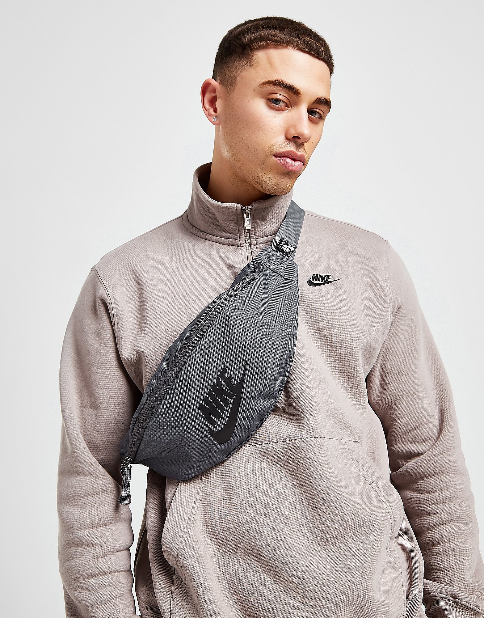 

Nike Heritage Waistpack - Iron Grey/Iron Grey/Black - Womens, Iron Grey/Iron Grey/Black