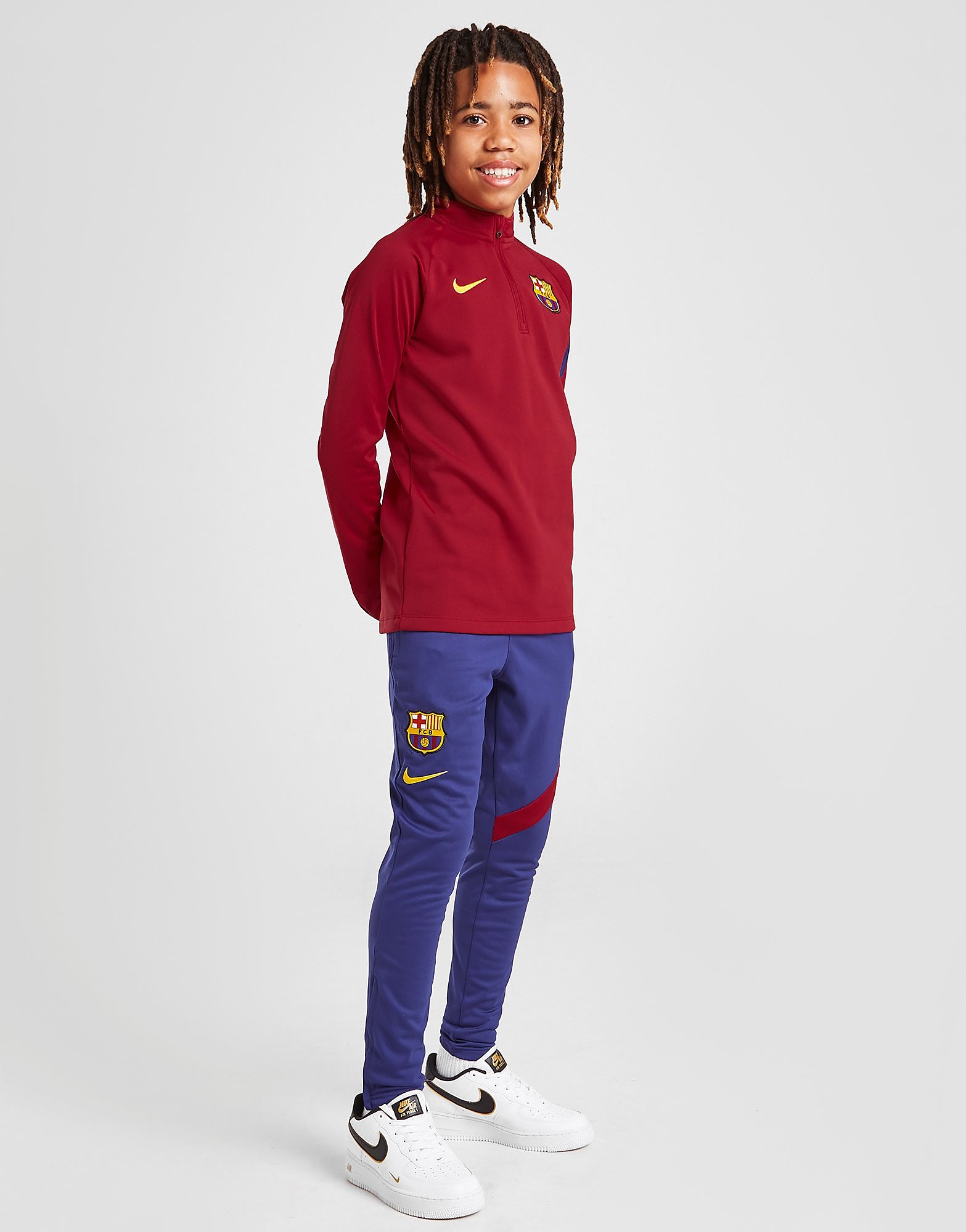 

Nike FC Barcelona Academy Pro Track Pants Junior - Deep Royal Blue/Noble Red/Varsity Maize - Kids, Deep Royal Blue/Noble Red/Varsity Maize
