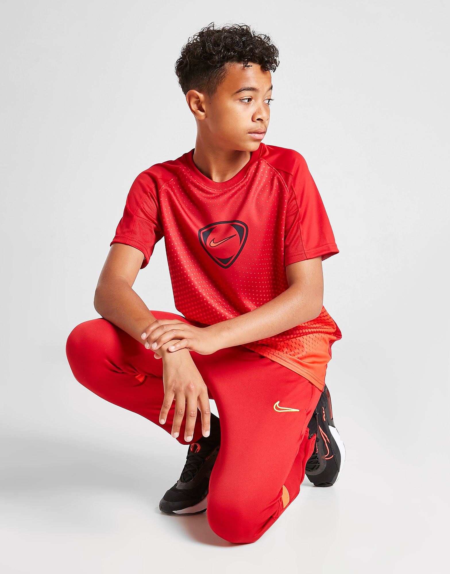

Nike Academy Graphic T-Shirt Junior - Red - Kids, Red