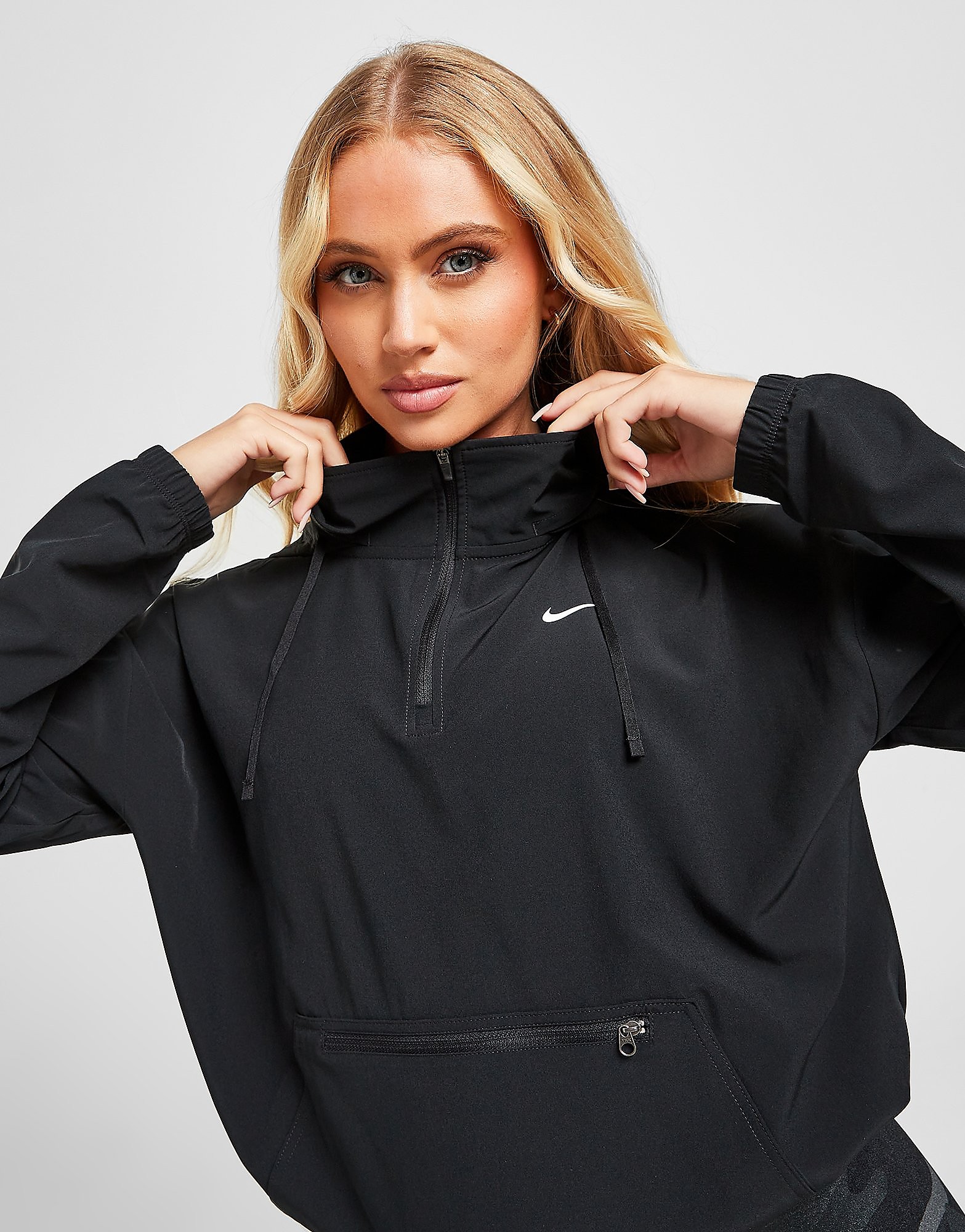 Nike Training Pro 1/2 Zip Packable Jacket - Black/White - Womens, Black/White