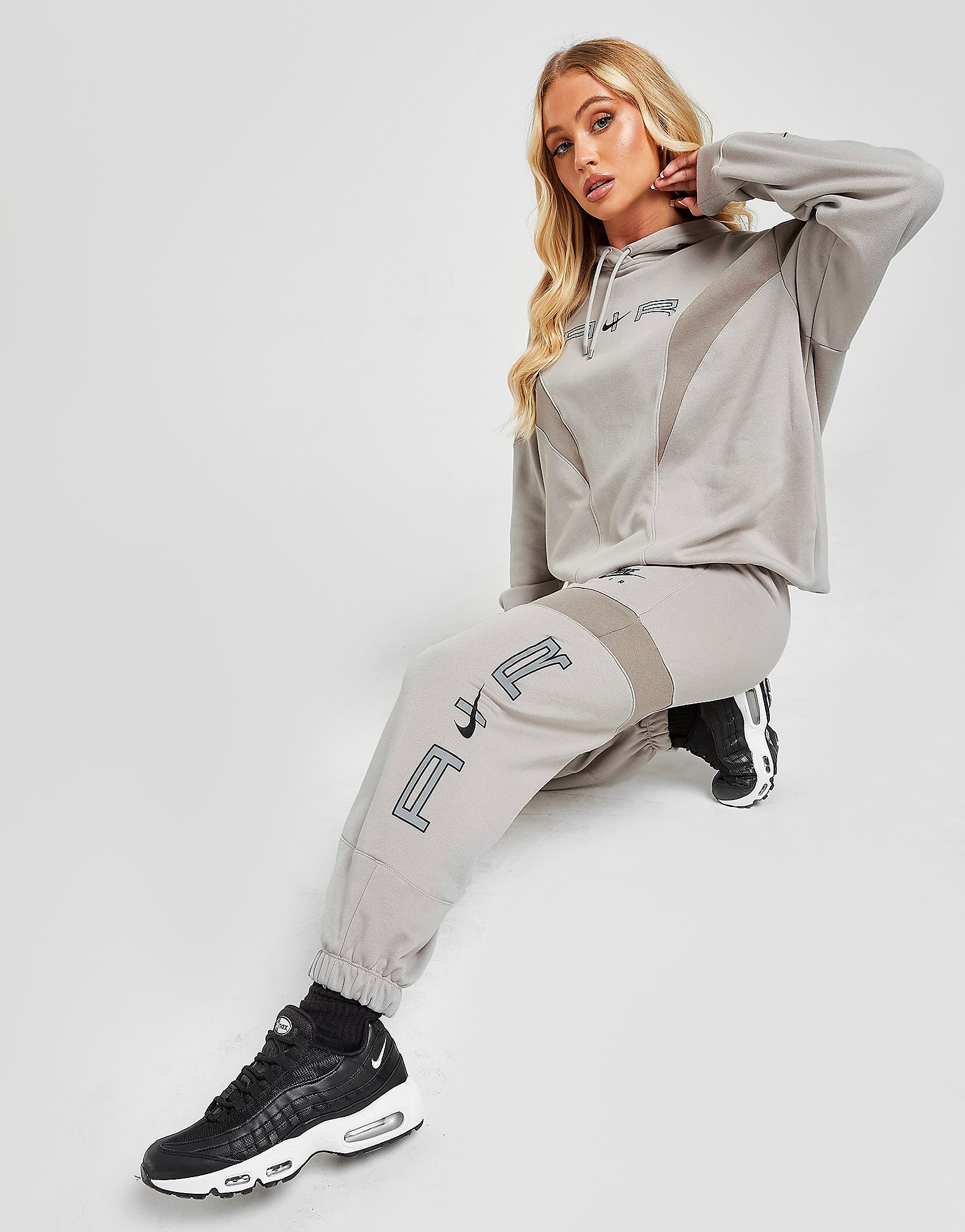 

Nike Air Joggers - Only at JD - College Grey/Moon Fossil/Black - Womens, College Grey/Moon Fossil/Black
