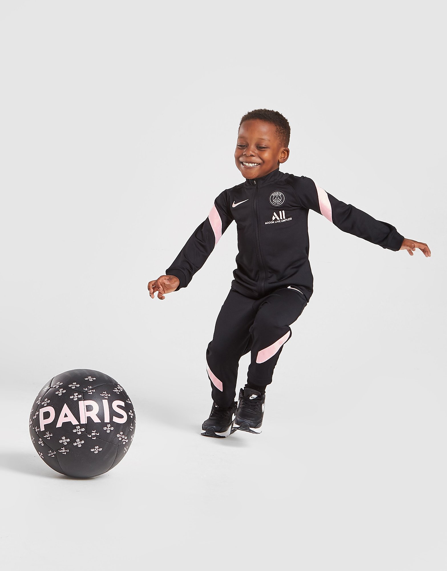 

Nike Paris Saint Germain Strike Tracksuit Infant - Black/Black/Arctic Punch/Arctic Punch - Kids, Black/Black/Arctic Punch/Arctic Punch