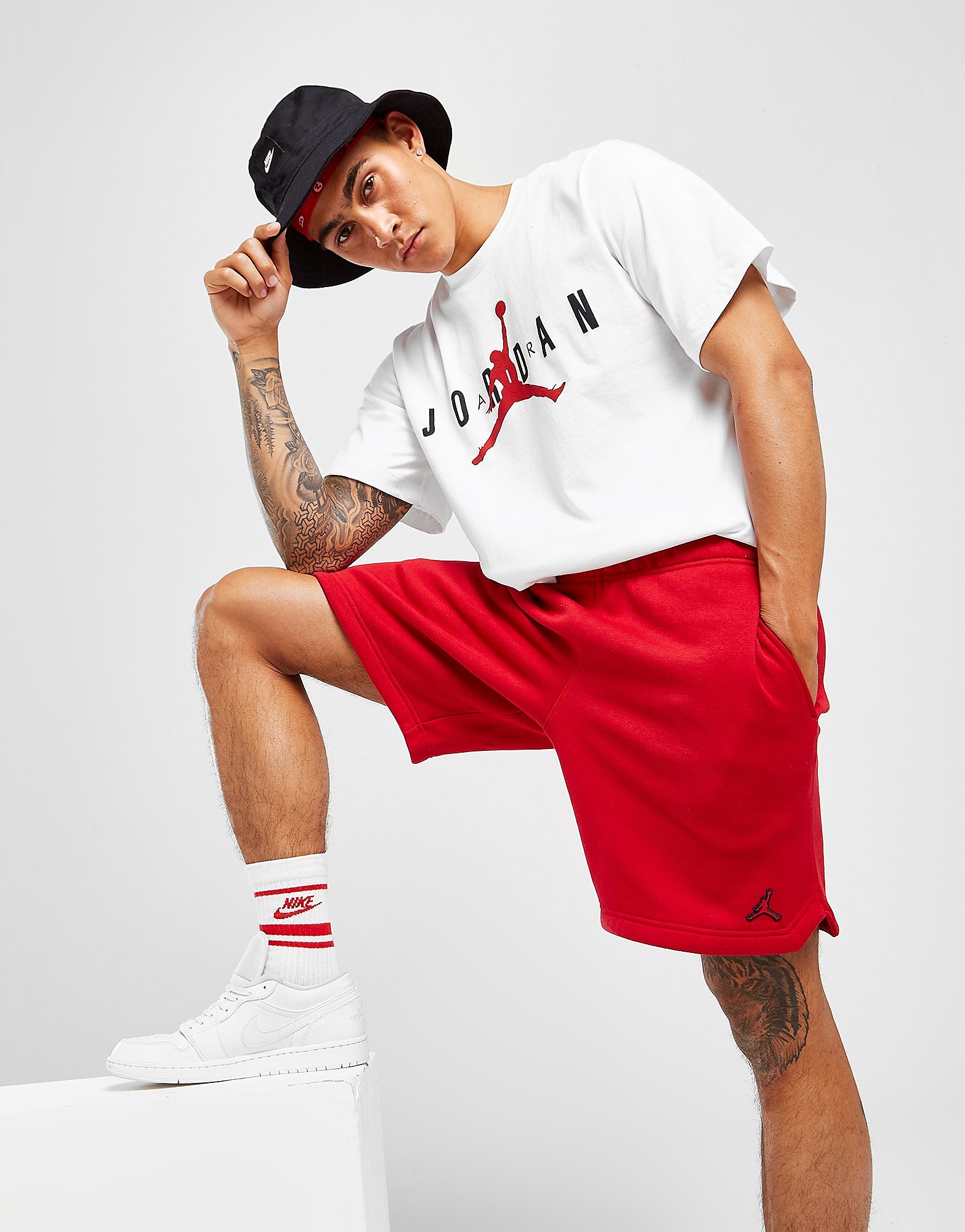 

Jordan Essential Fleece Shorts - Gym Red/Gym Red - Mens, Gym Red/Gym Red